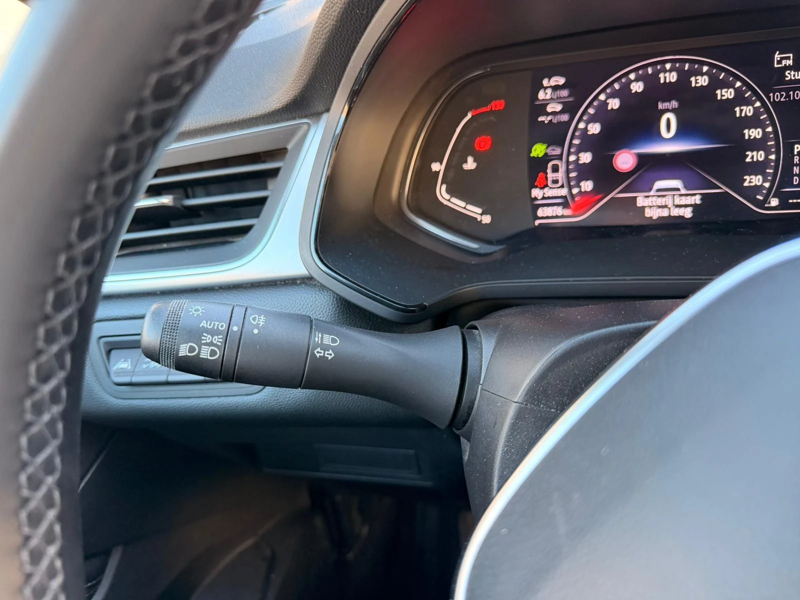 Renault-Captur-image-14