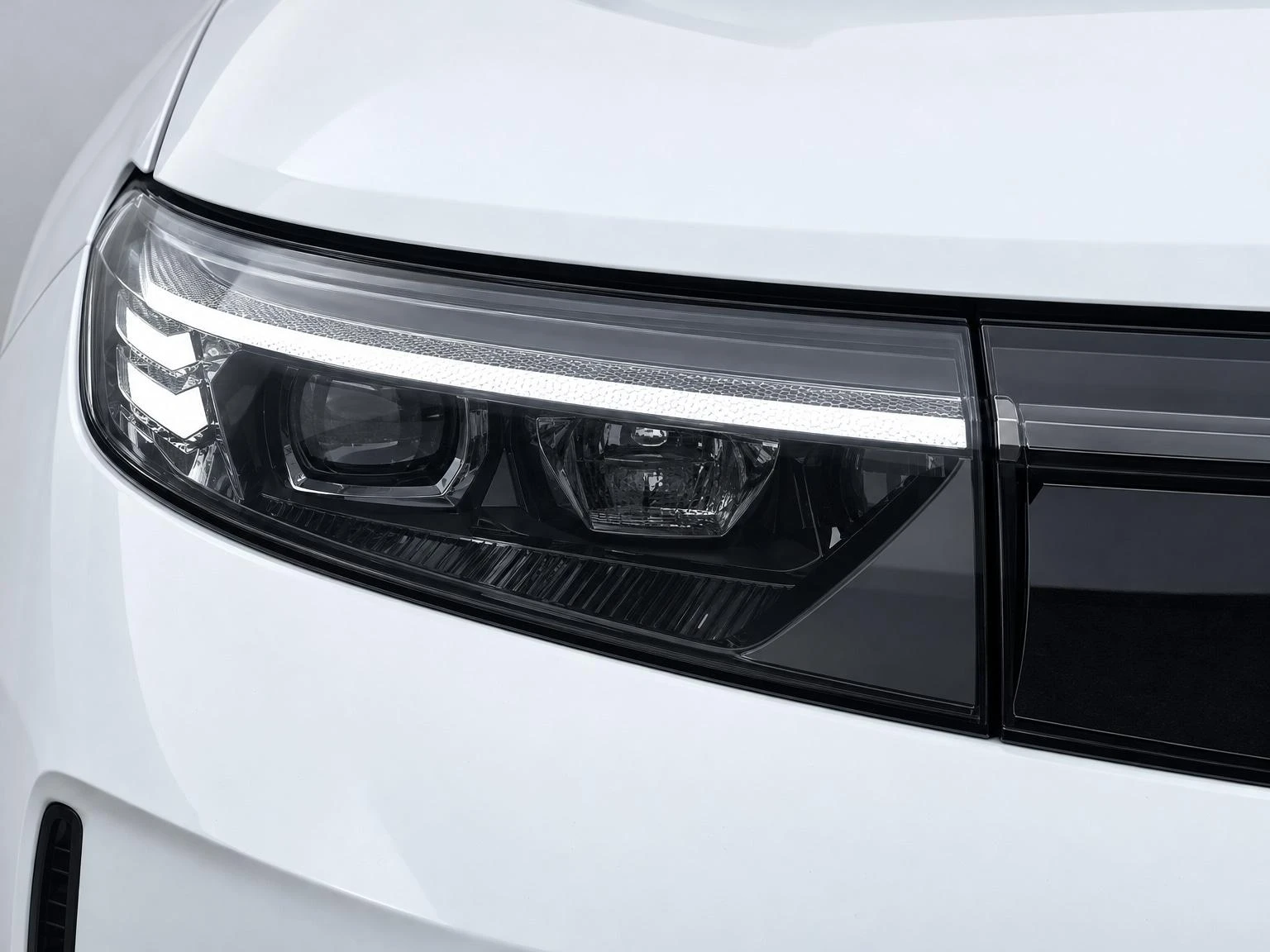 Opel-Grandland-image-10