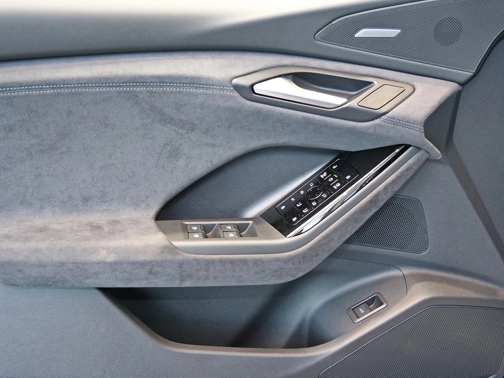 Audi-Q6 e-tron-image-14