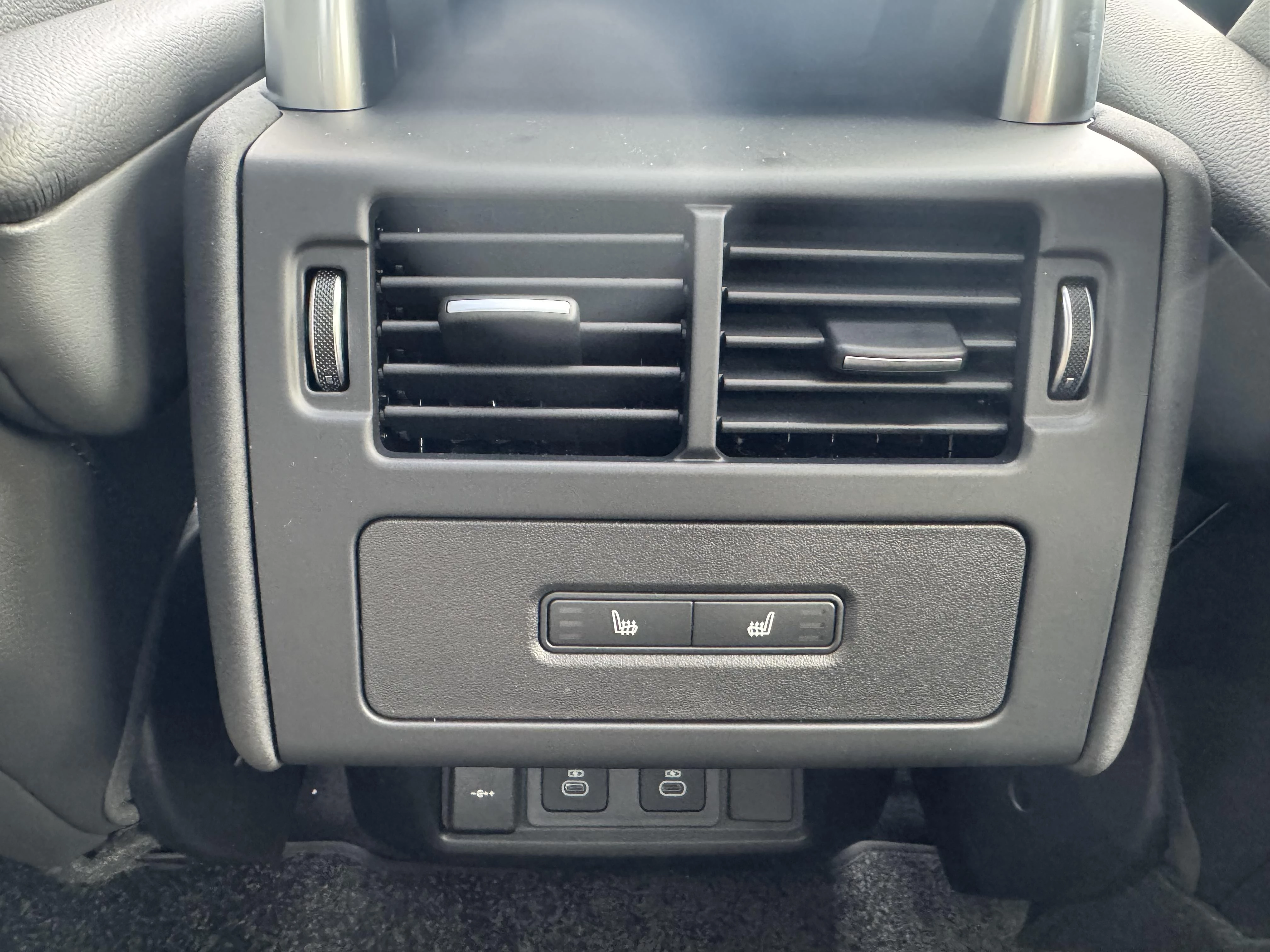 Land Rover-Discovery-image-14