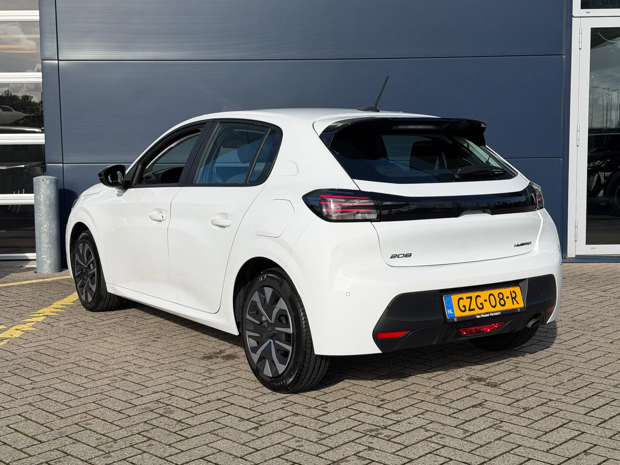 Peugeot-208-image-4