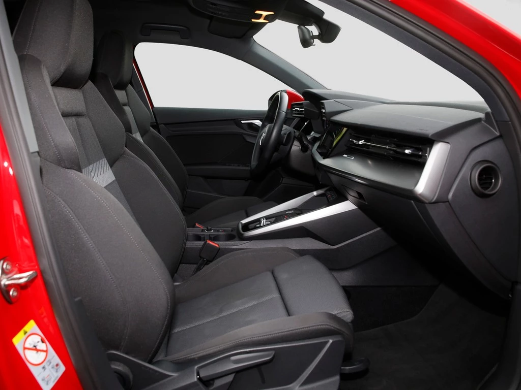 Audi A3 Sportback 30 TDI S line s-tronic Business