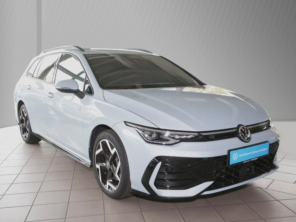 Volkswagen-Golf-image-2