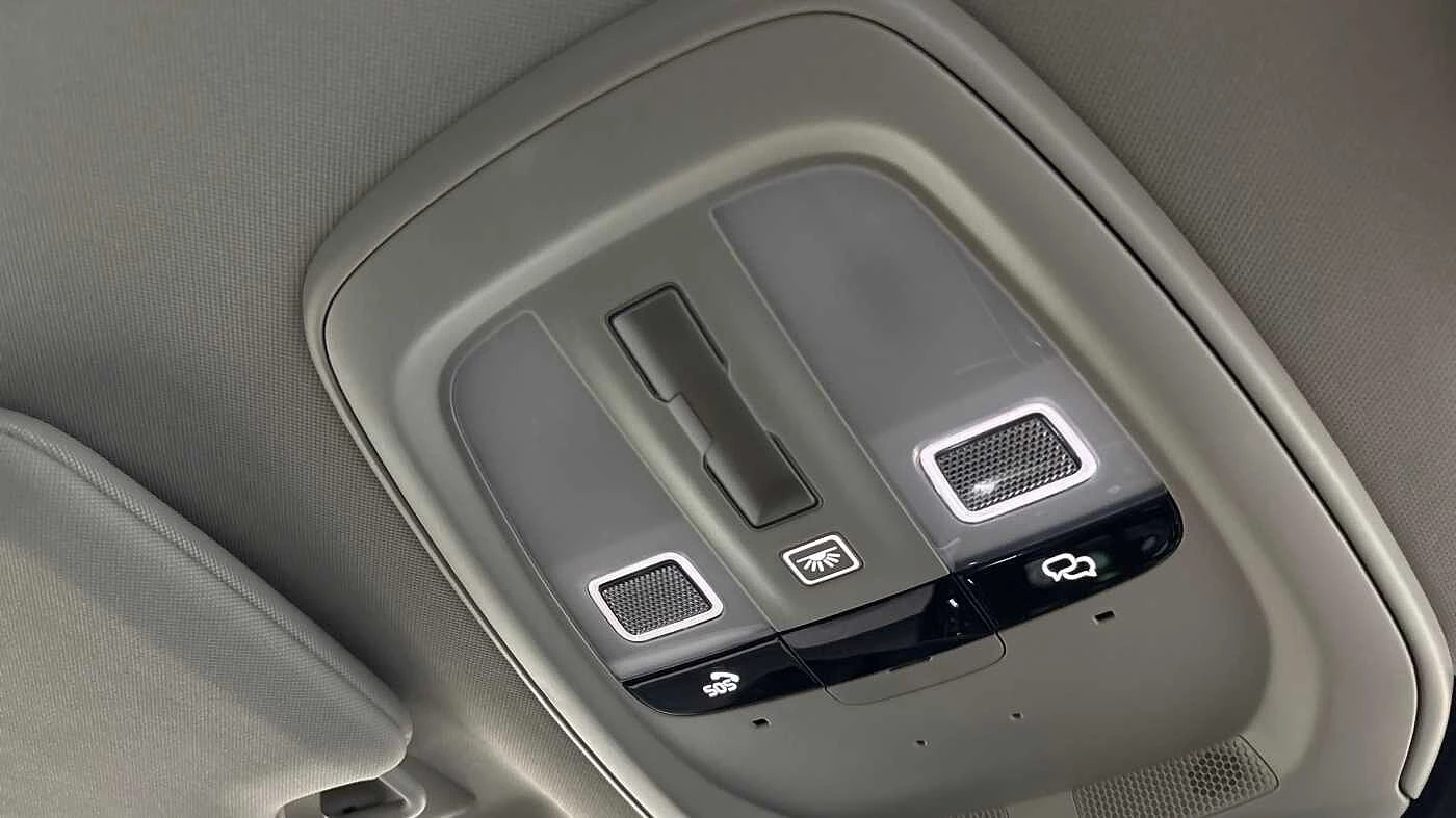 Volvo-XC90-image-32