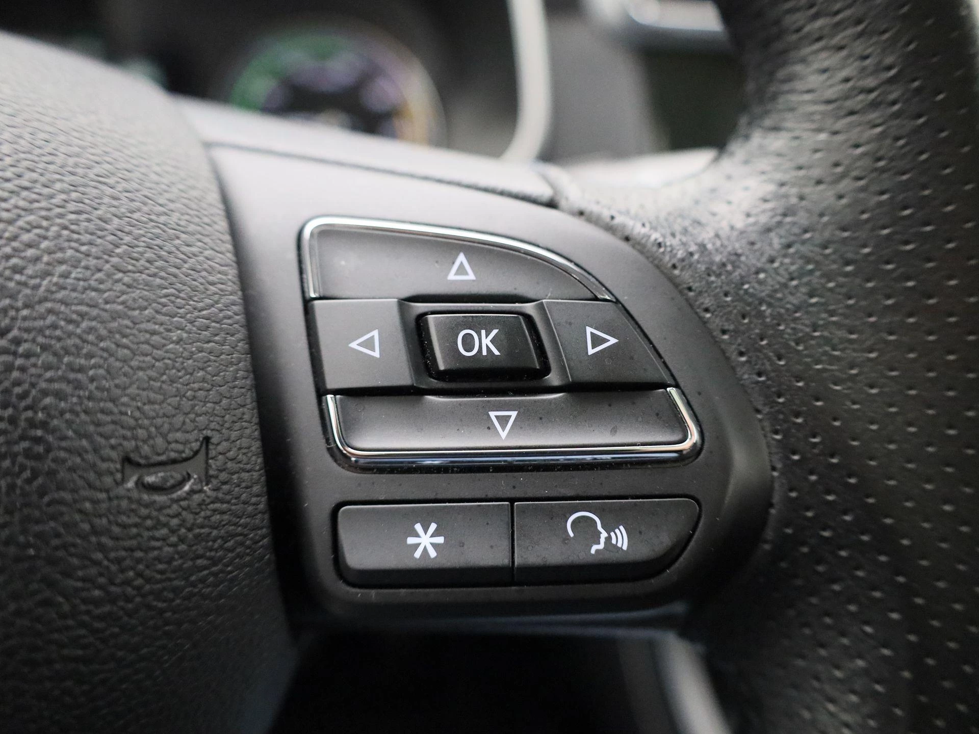 MG-ZS EV-image-17