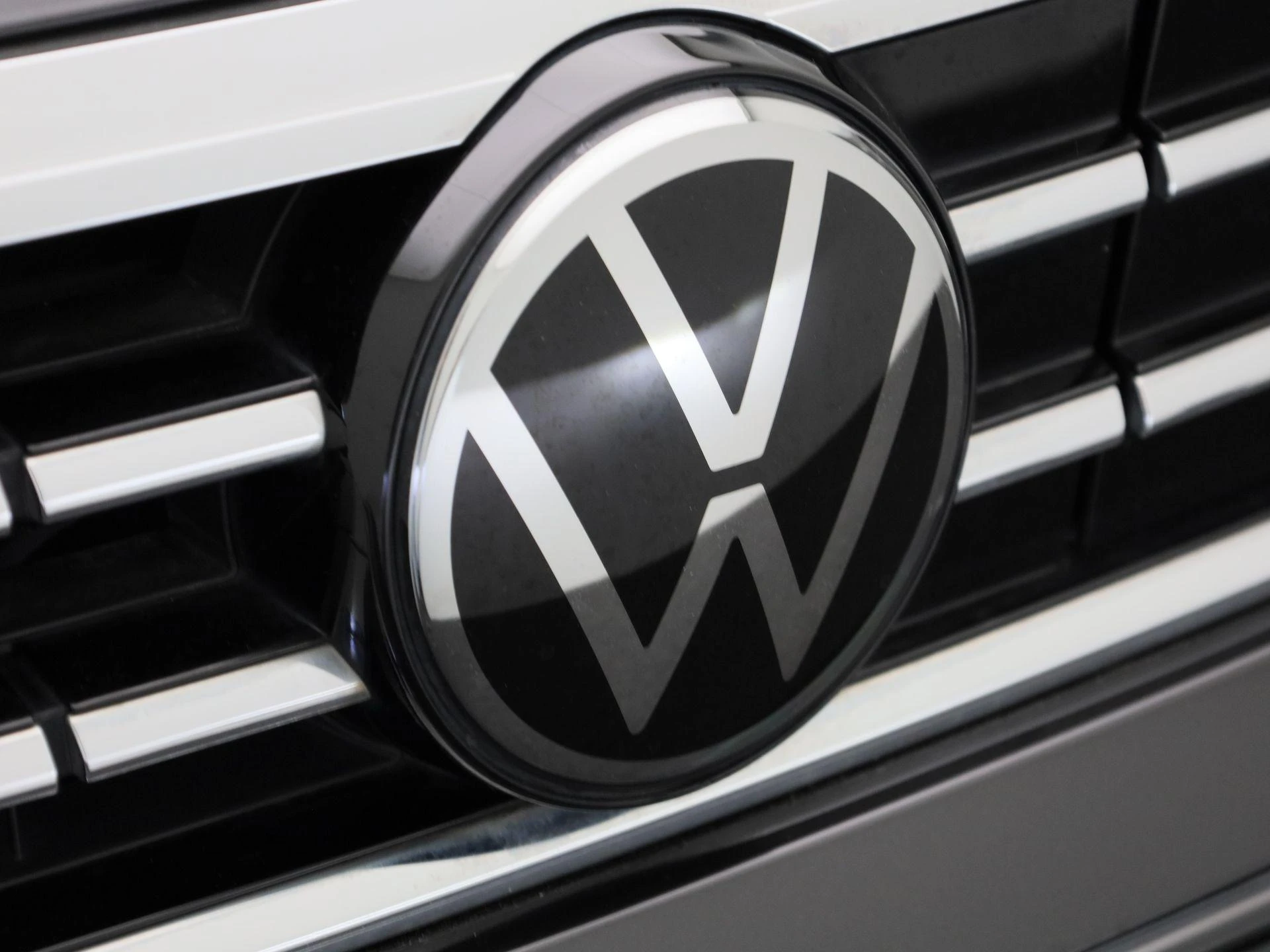 Volkswagen-Passat-image-34