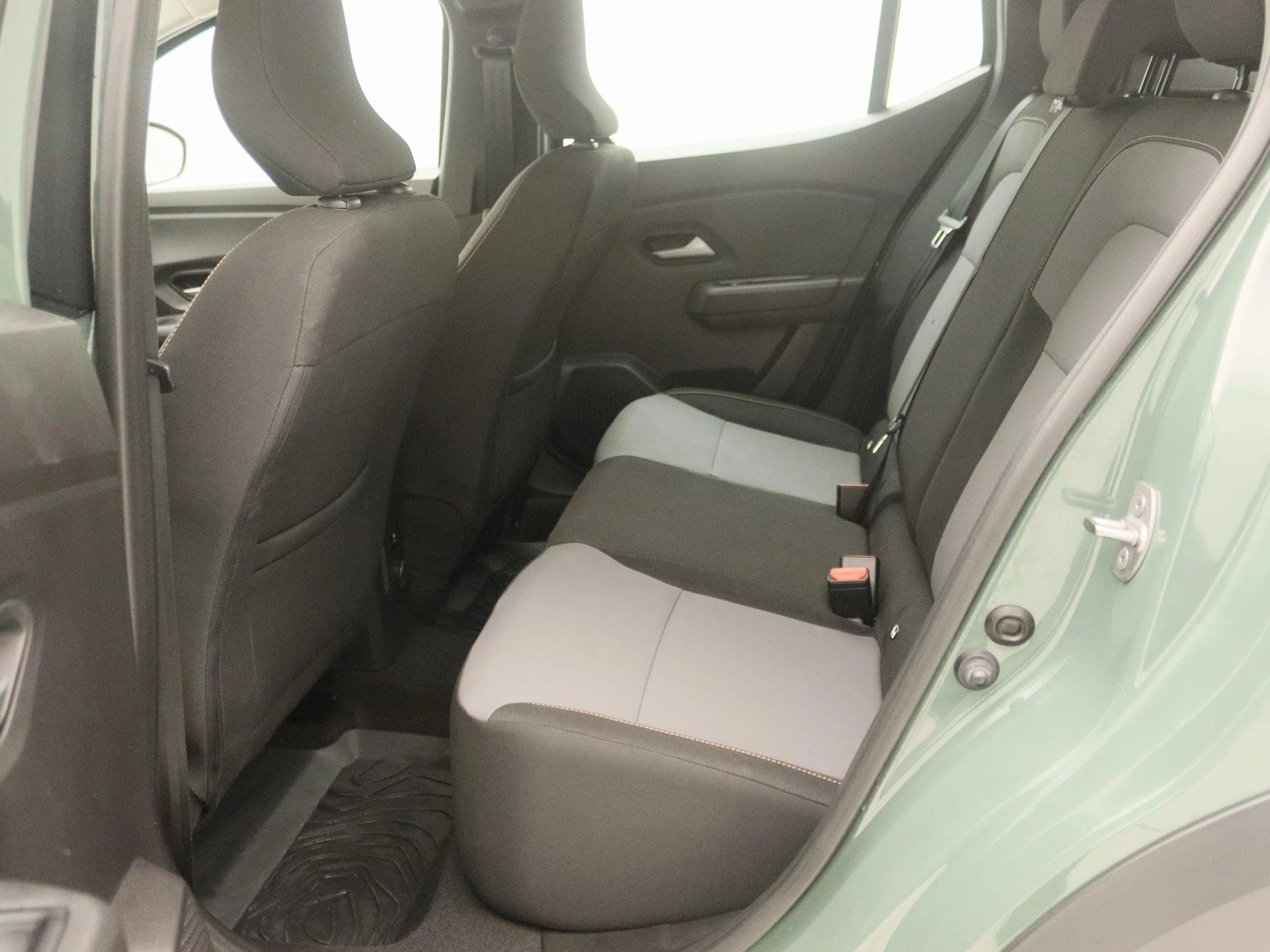 Dacia-Sandero Stepway-image-12