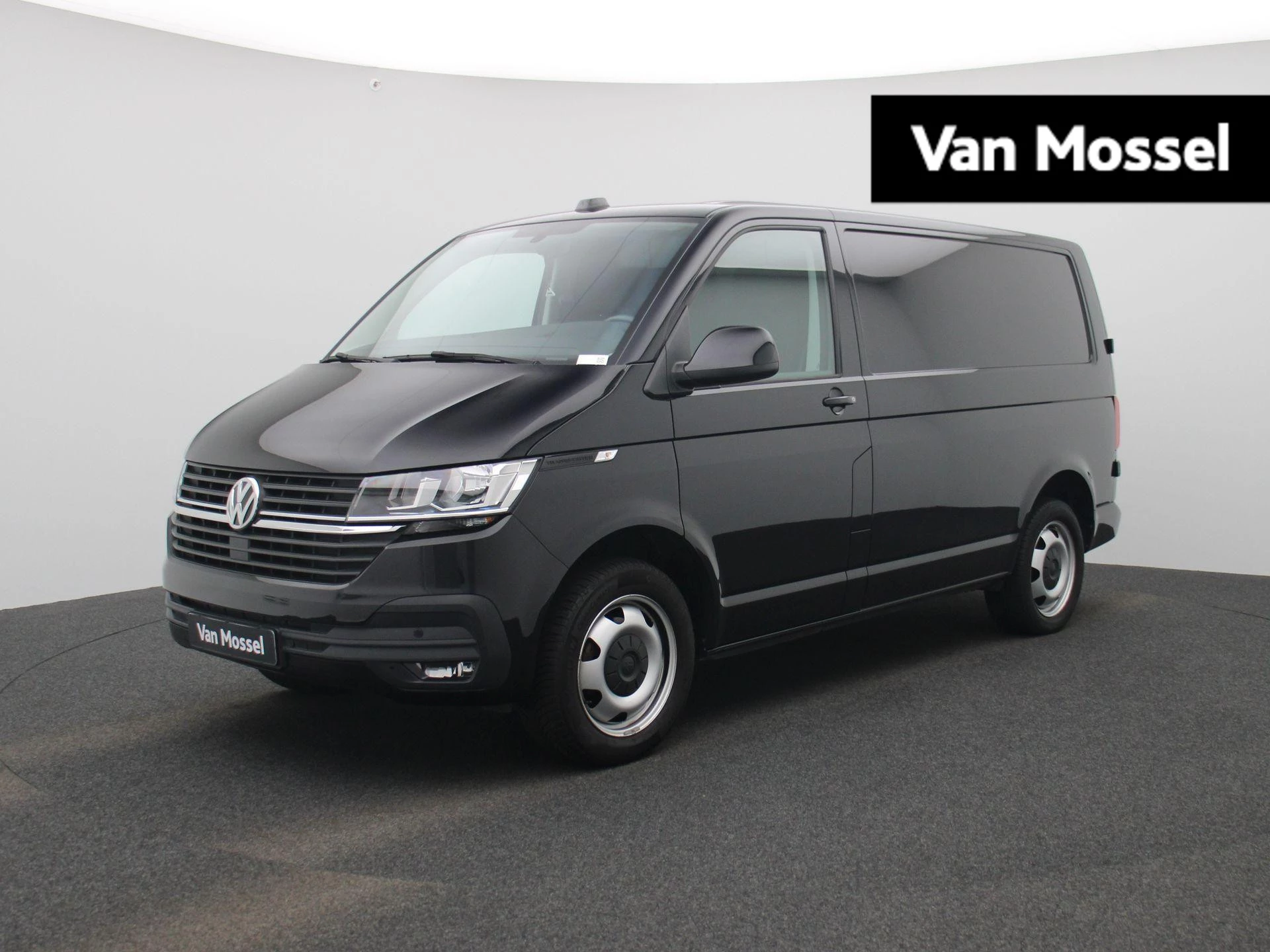 Volkswagen-Transporter-image-0