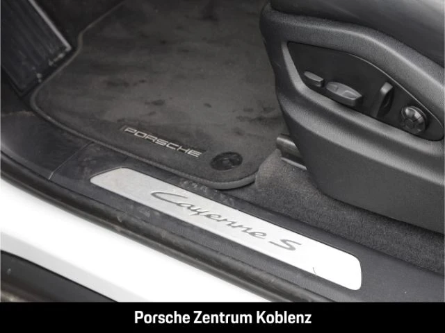 Porsche-Cayenne-image-28