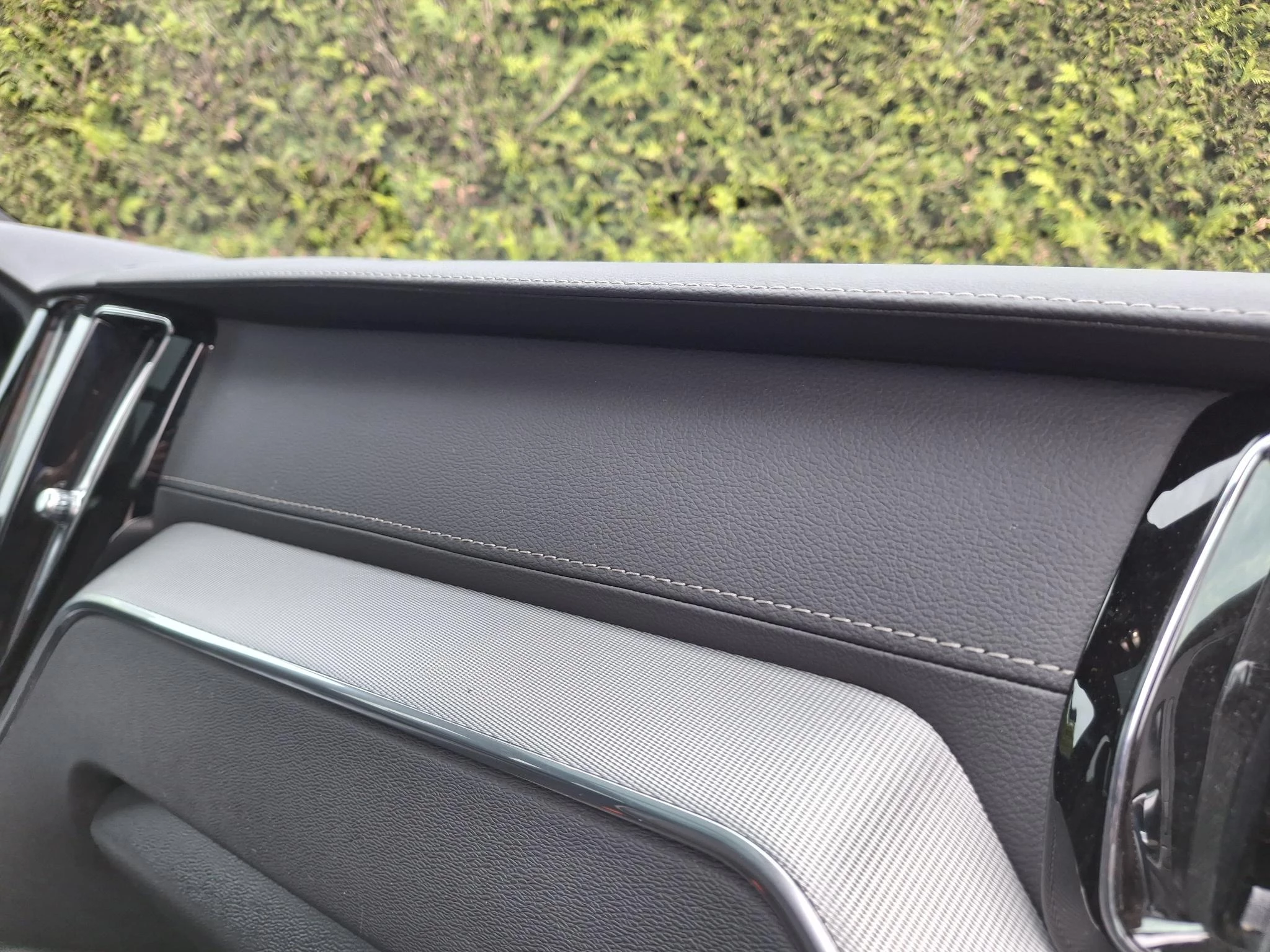 Volvo XC60 T8 Plug-in hybrid AWD Ultimate Dark