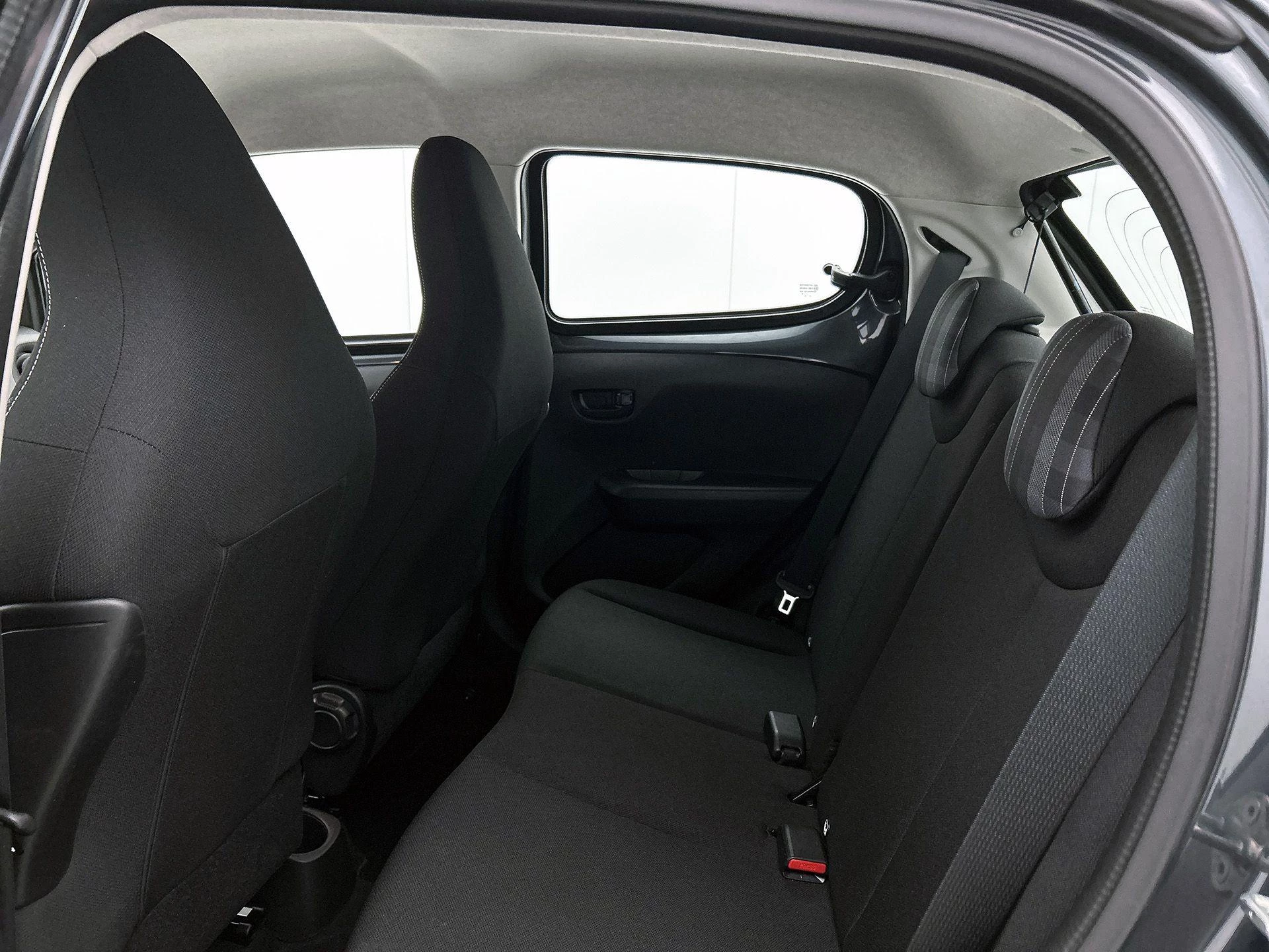 Peugeot-108-image-25