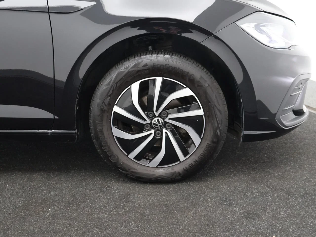 Volkswagen-Polo-image-5