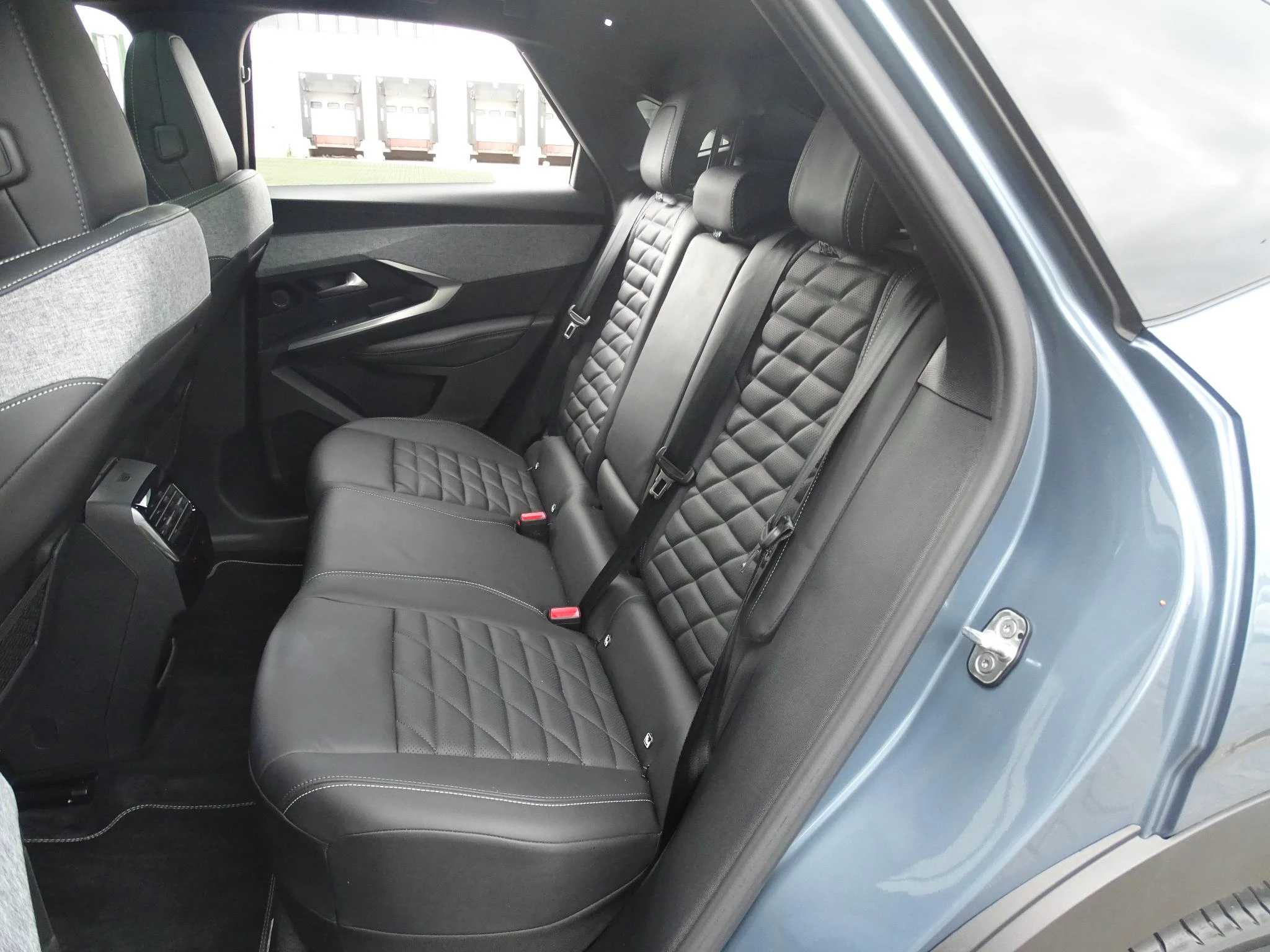 Peugeot 3008 1.2 HYBRID DSC6 GT+leder+pano dak+trekhaak
