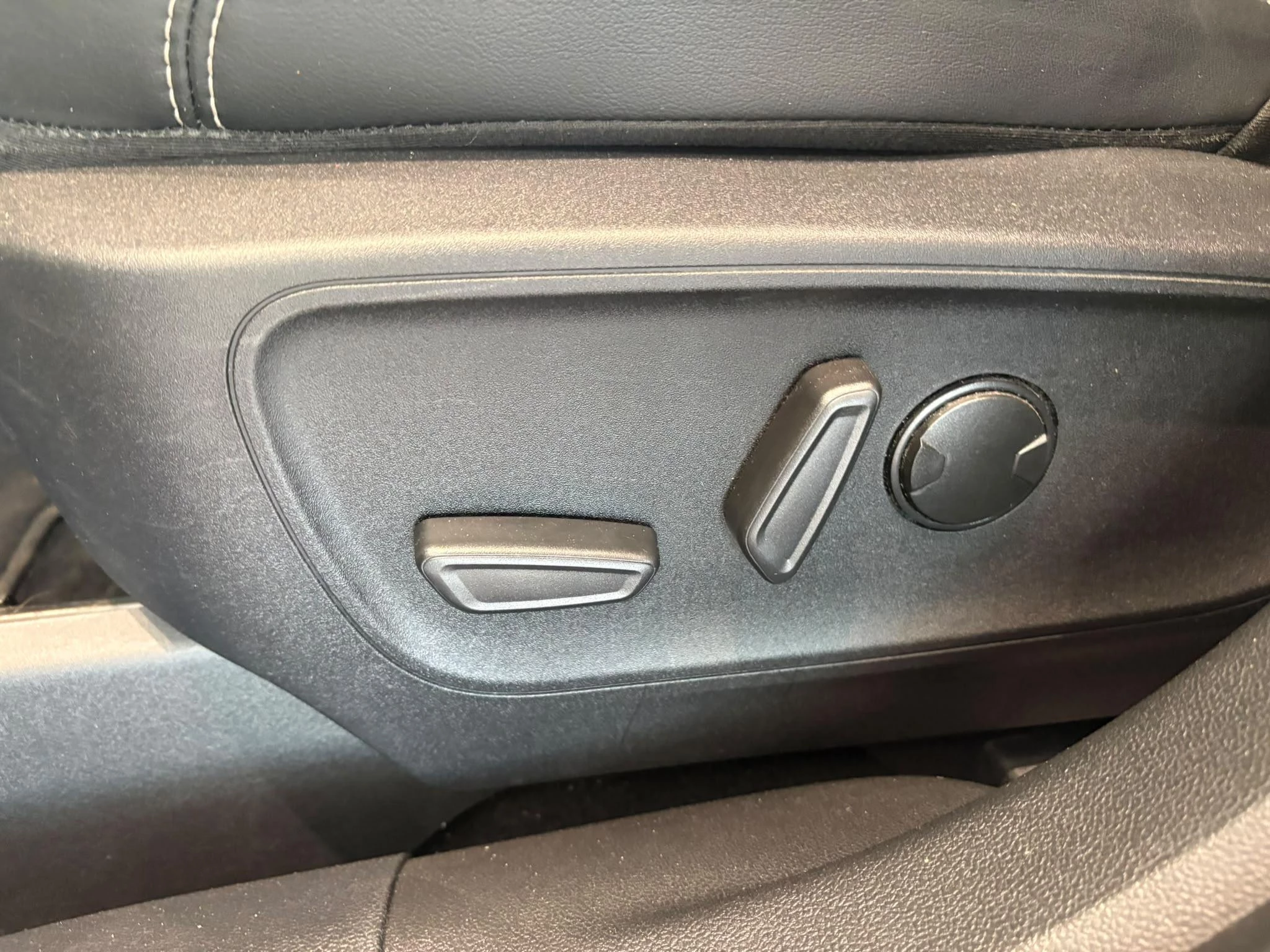 Ford-Kuga-image-25