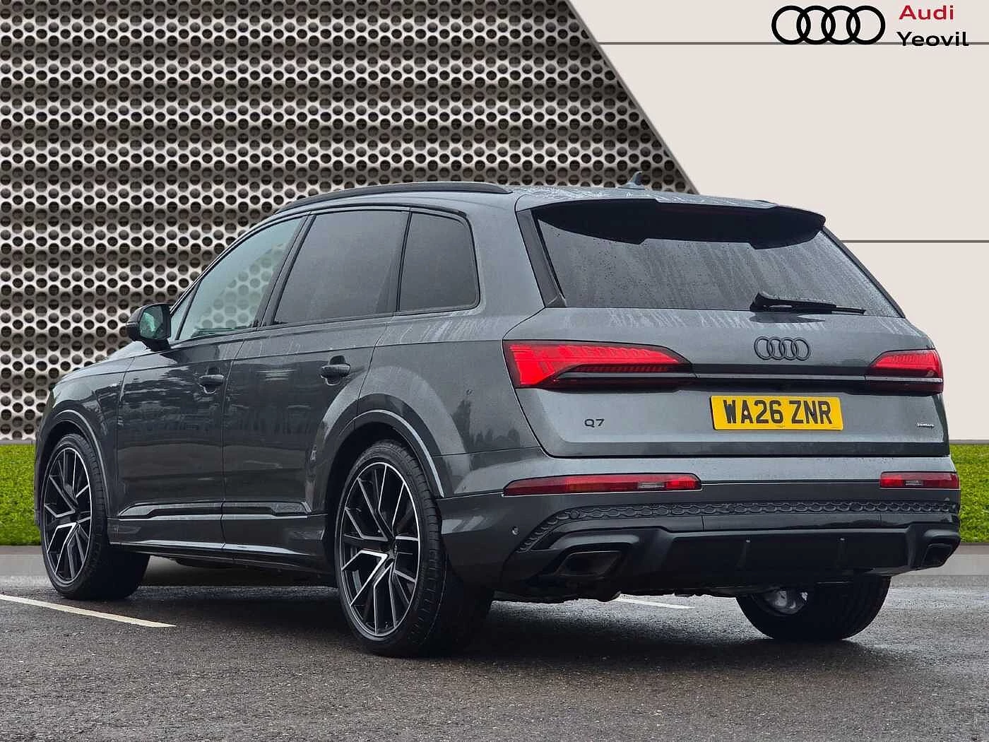 Audi-Q7-image-2