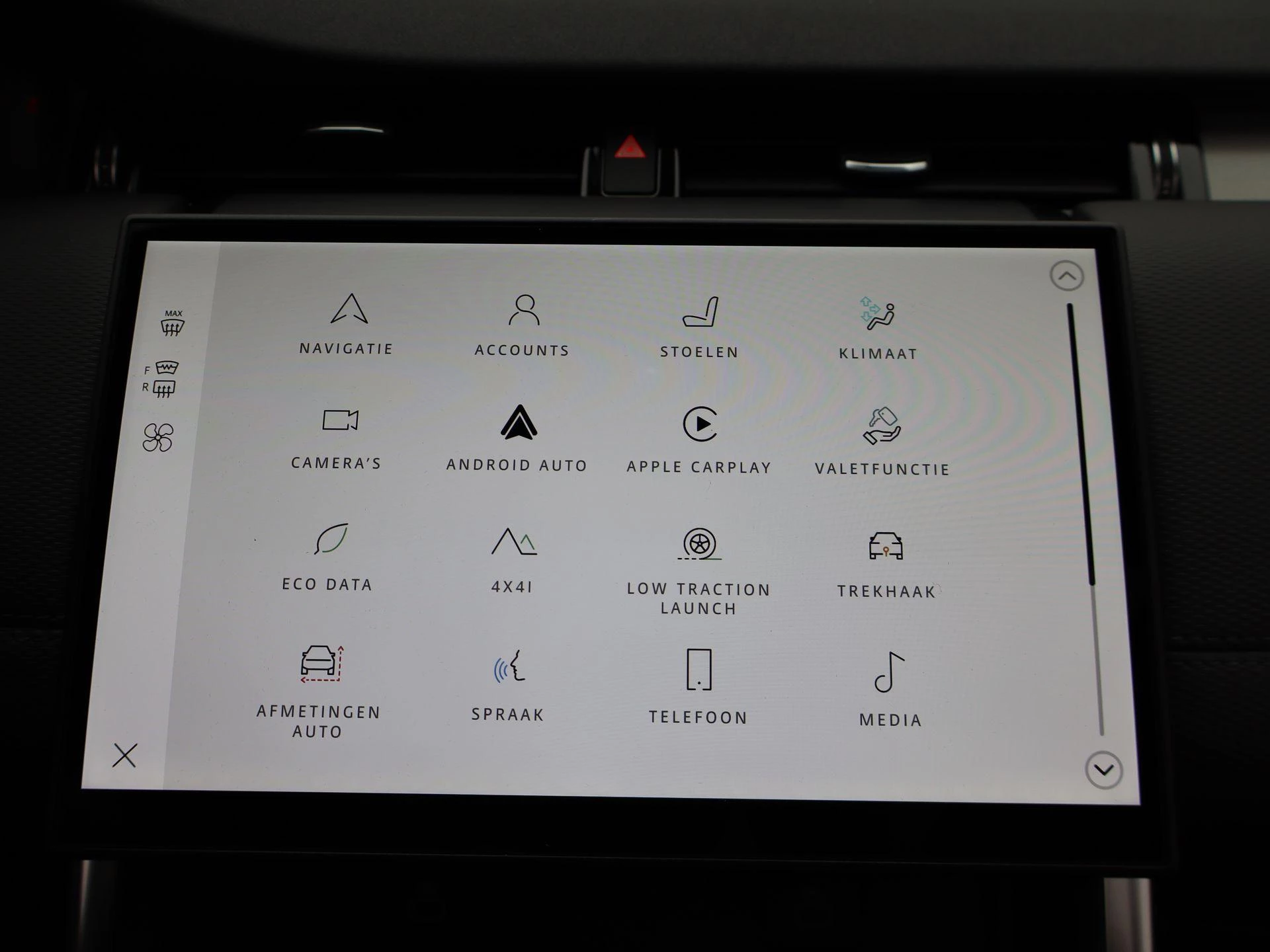 Land Rover-Discovery Sport-image-17