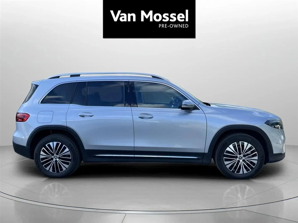 Mercedes-Benz-EQB-image-3