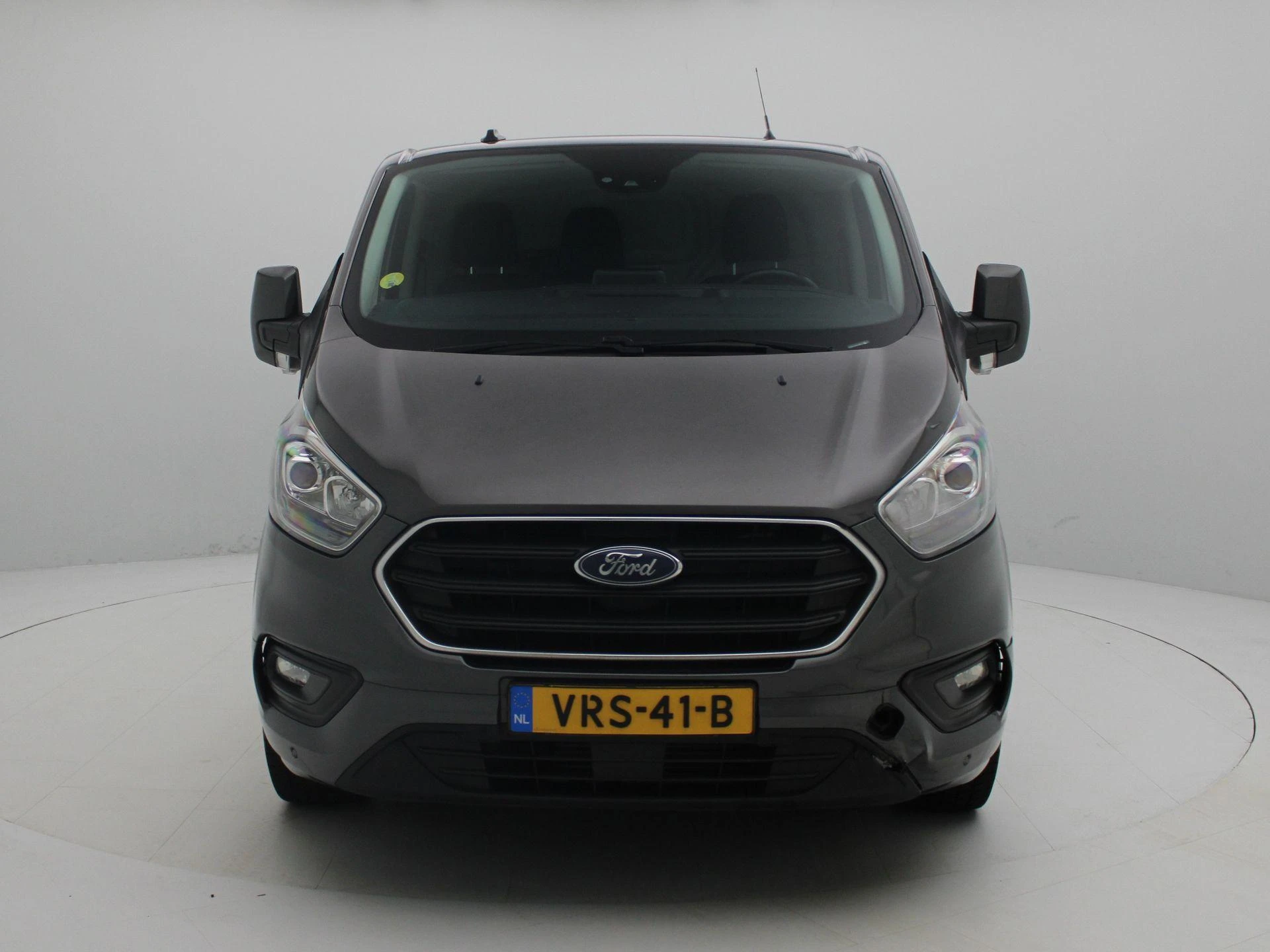 Ford-Transit Custom-image-2