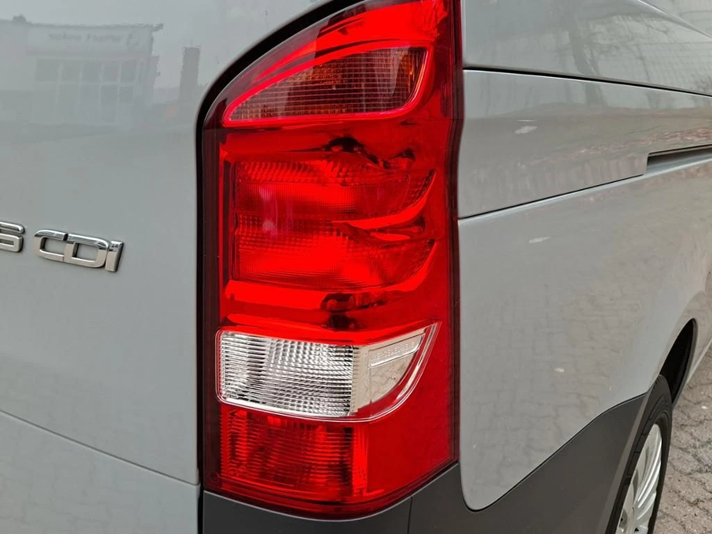 Mercedes-Benz-Vito 116-image-11