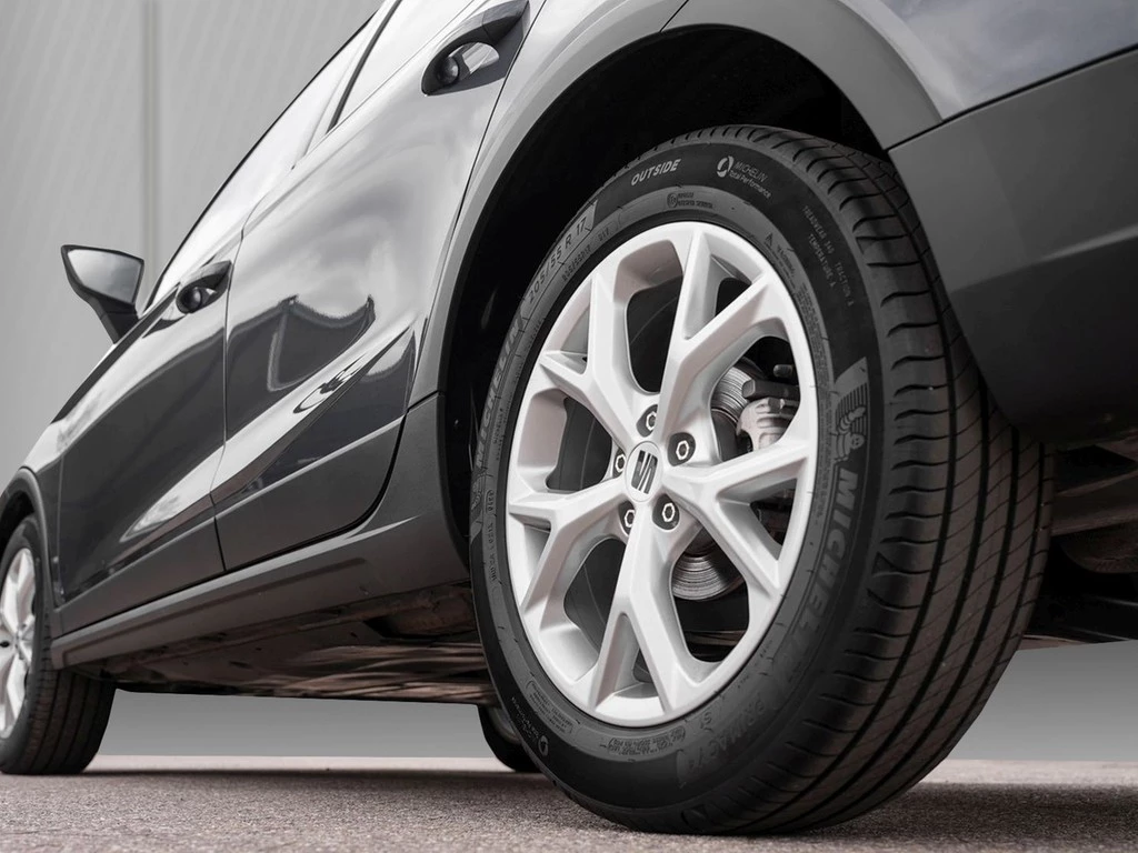 SEAT Arona 1.0 TSI DSG FR