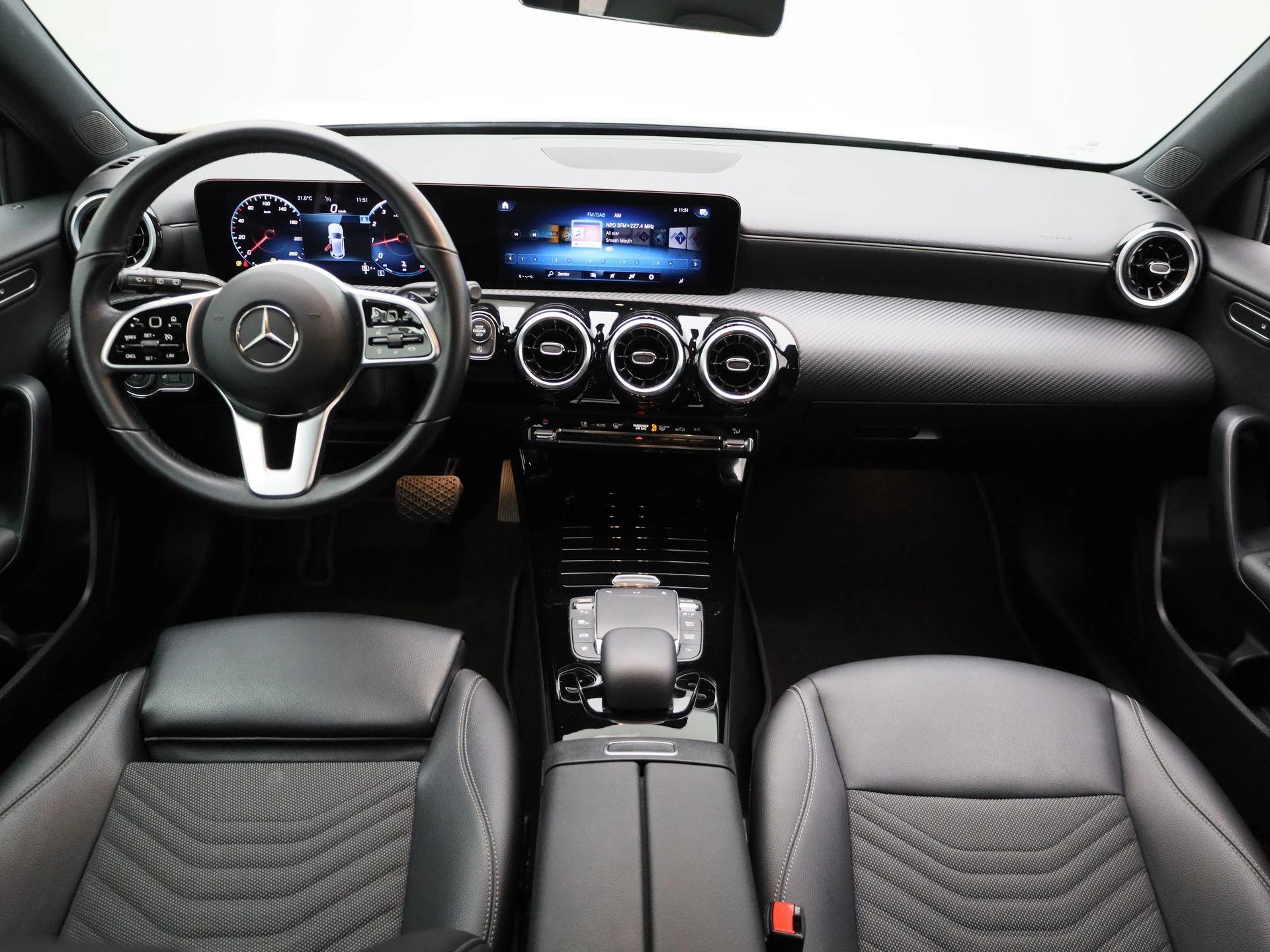 Mercedes-Benz-A-Klasse-image-8