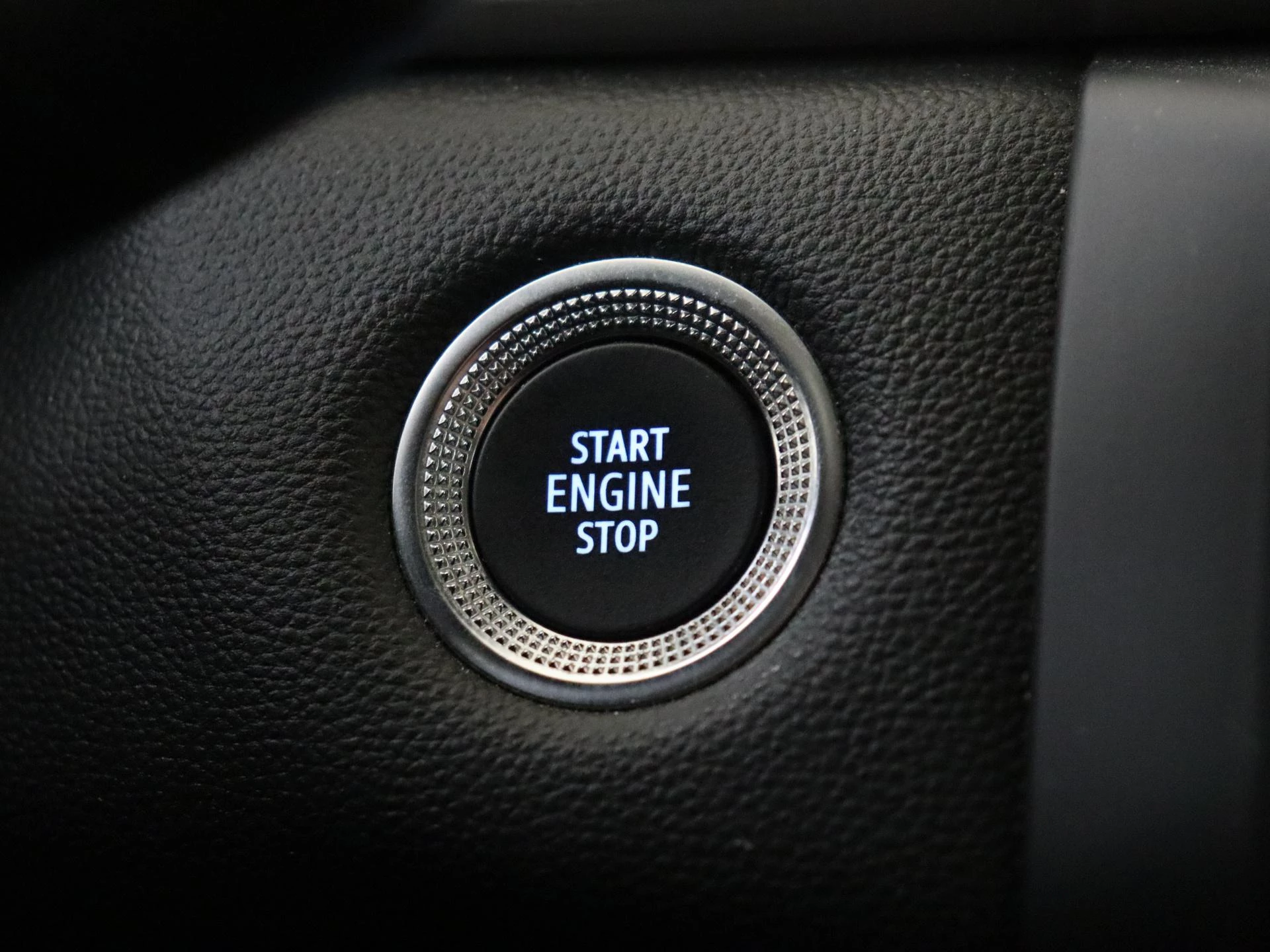 Renault-Captur-image-19
