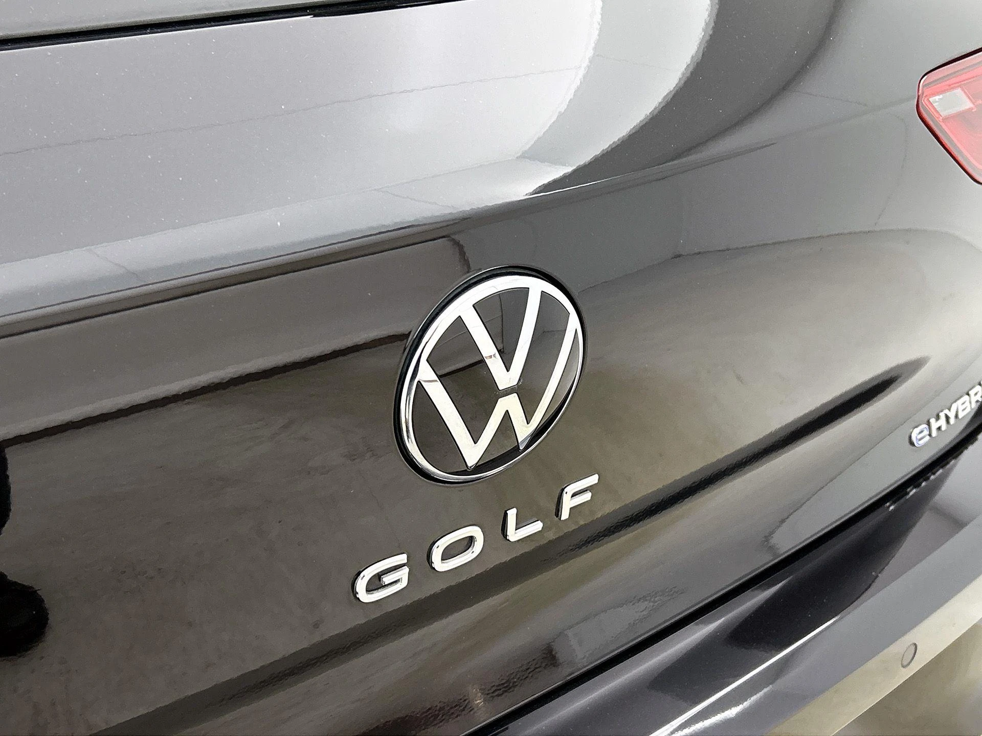 Volkswagen-Golf-image-21