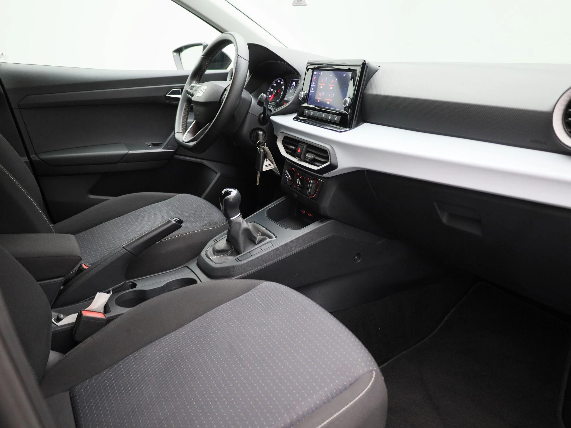 SEAT-Ibiza-image-32