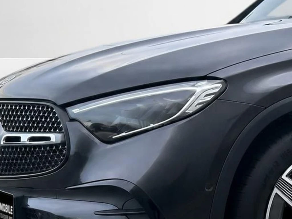 Mercedes-Benz-GLC 300 d-image-4