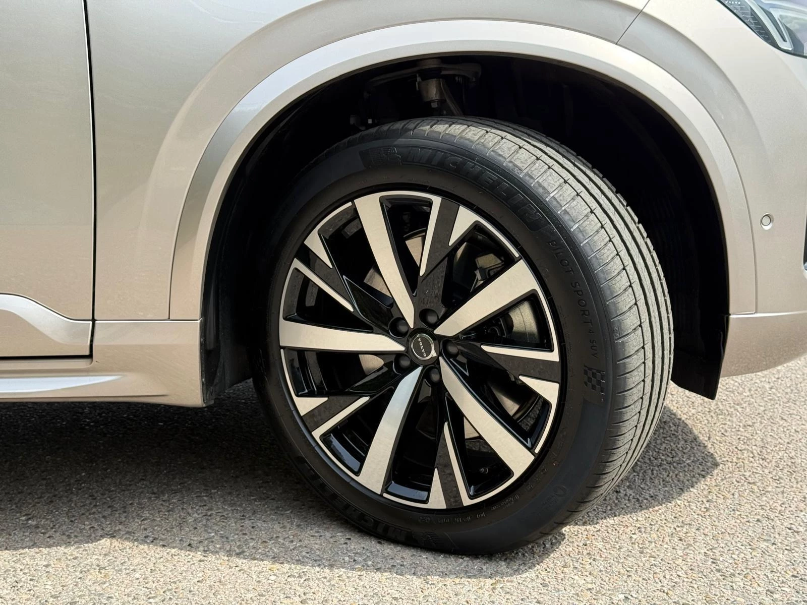 Volvo-XC90-image-15