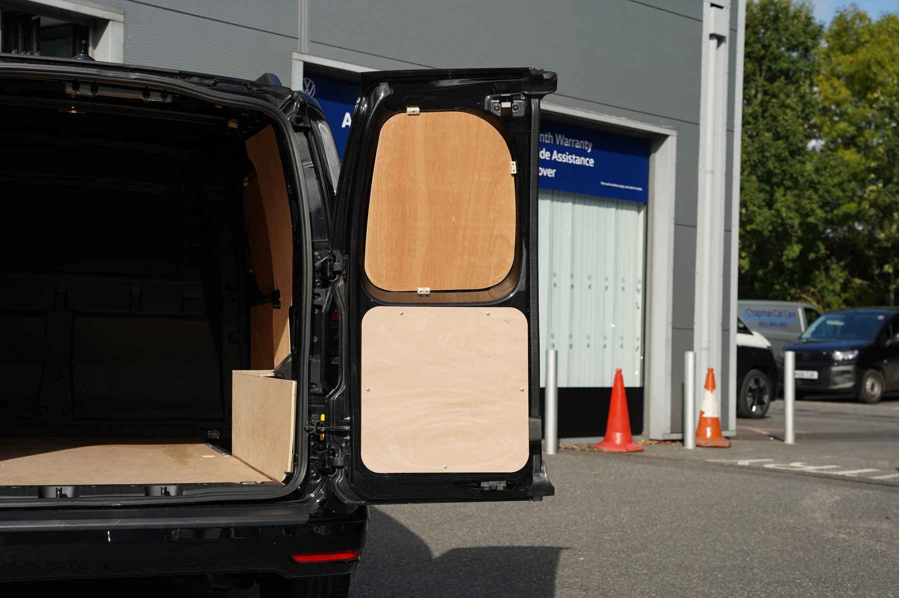 Volkswagen-Caddy-image-13