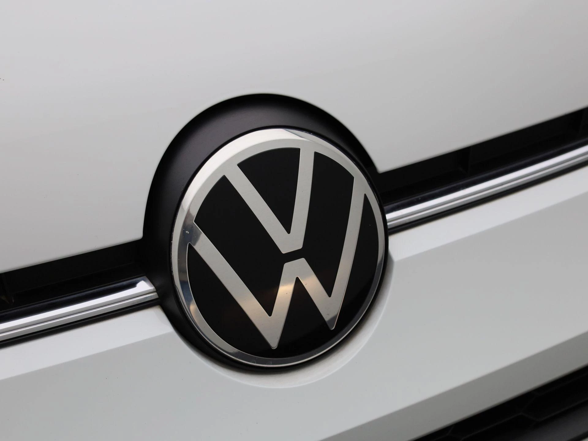 Volkswagen-up!-image-21