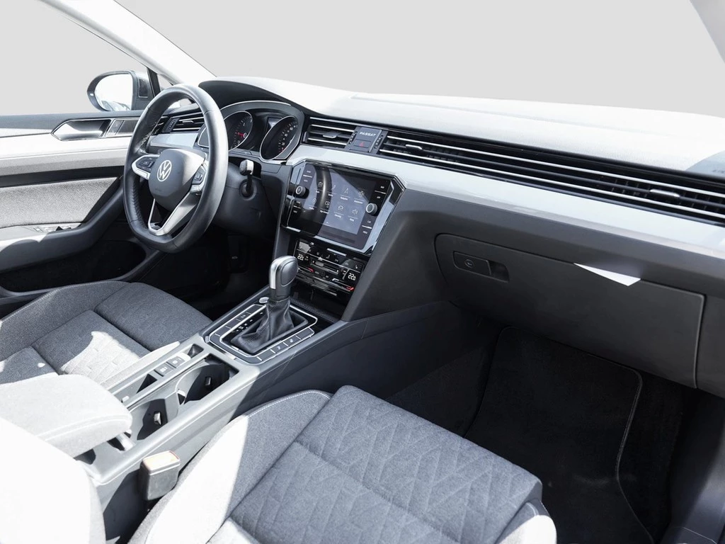 Volkswagen Passat Variant 2.0 TDI DSG Business *IQ-Drive*Navi*App-Conn*Travel-Assist*Kamera*230Volt Steckdose*u