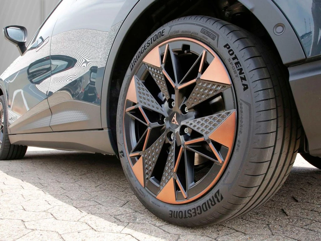 CUPRA Raval Endurance 155 UPE 42.605 Edition Dynamic