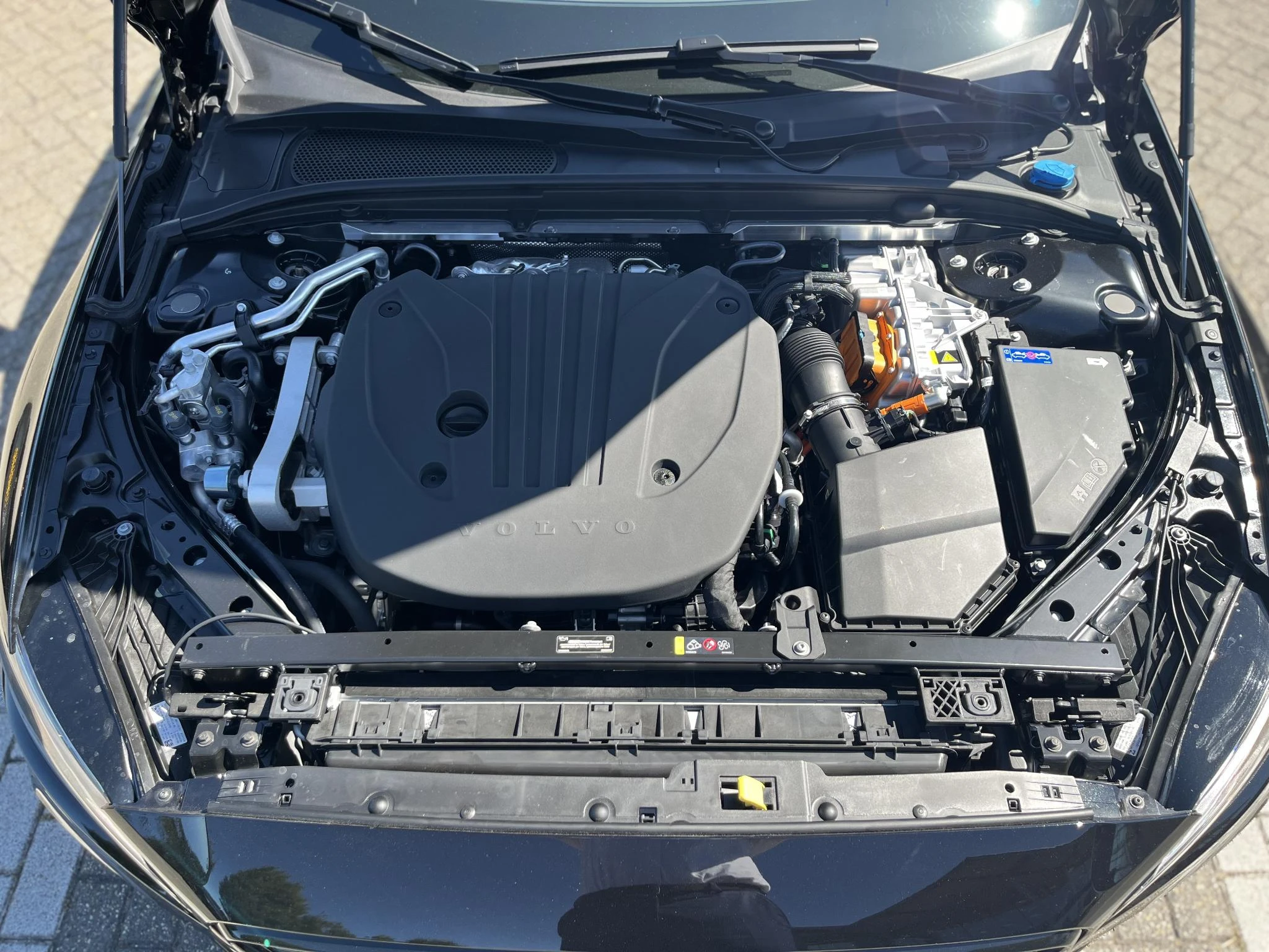 Volvo-V60-image-23