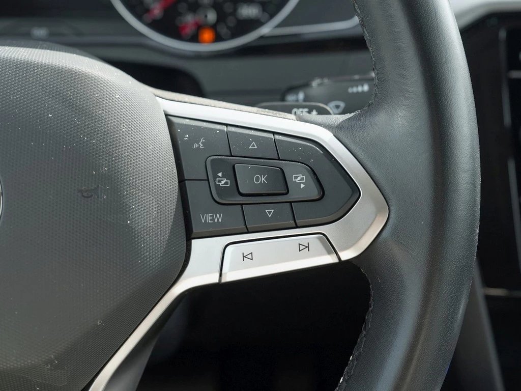 Volkswagen Passat Variant 1.5 TSI DSG Business *LED*AHK*Navi*App-Connect*ACC*PDC*Front-Assist*Climatronic*Sitzh