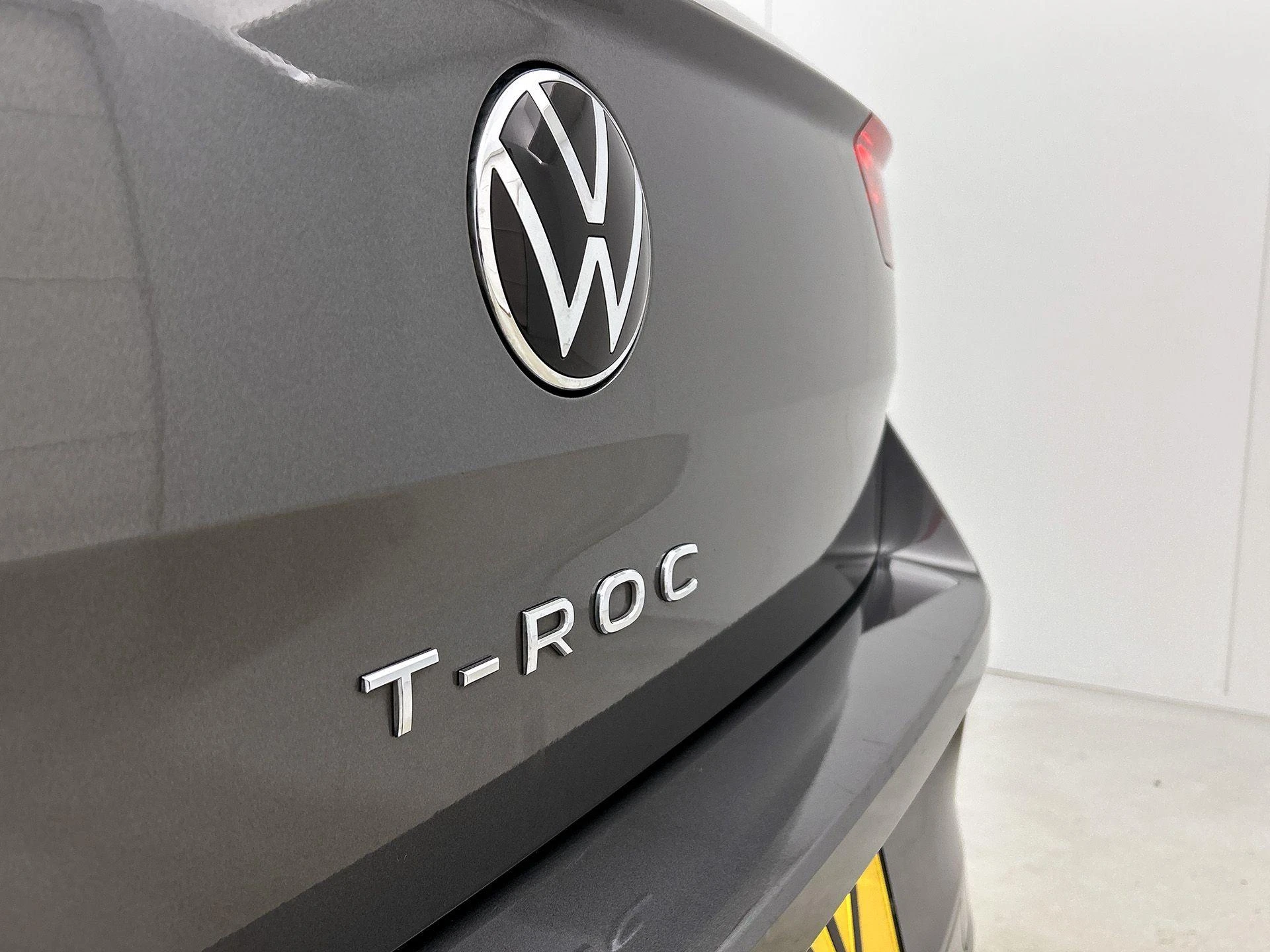 Volkswagen-T-Roc-image-30