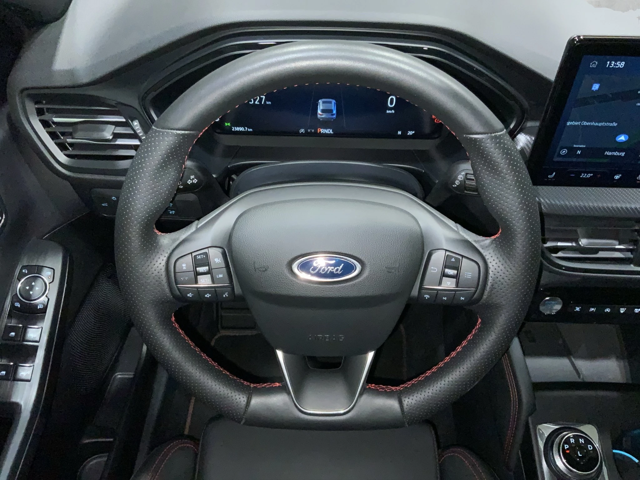 Ford-Kuga-image-12