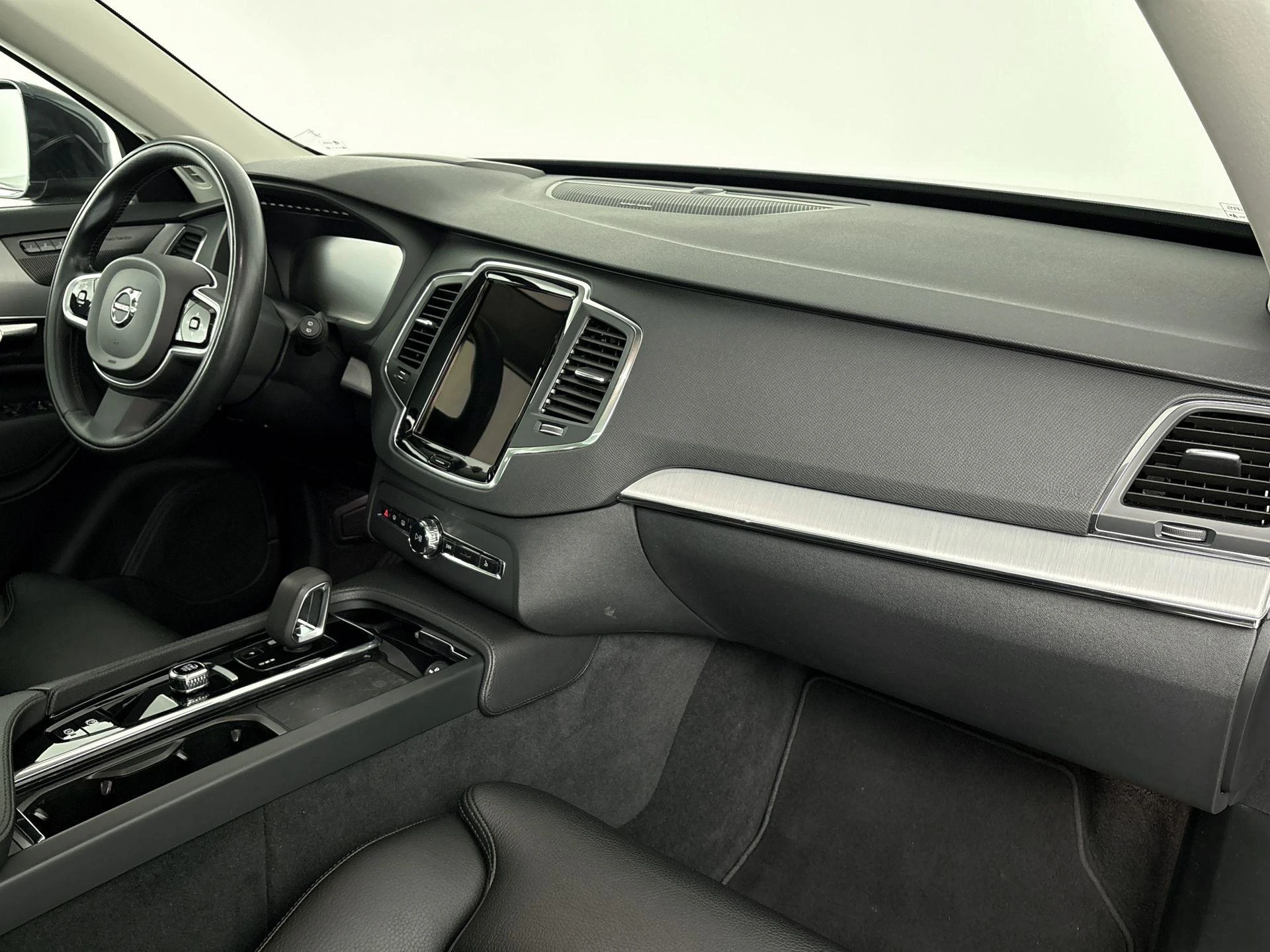 Volvo-XC90-image-20