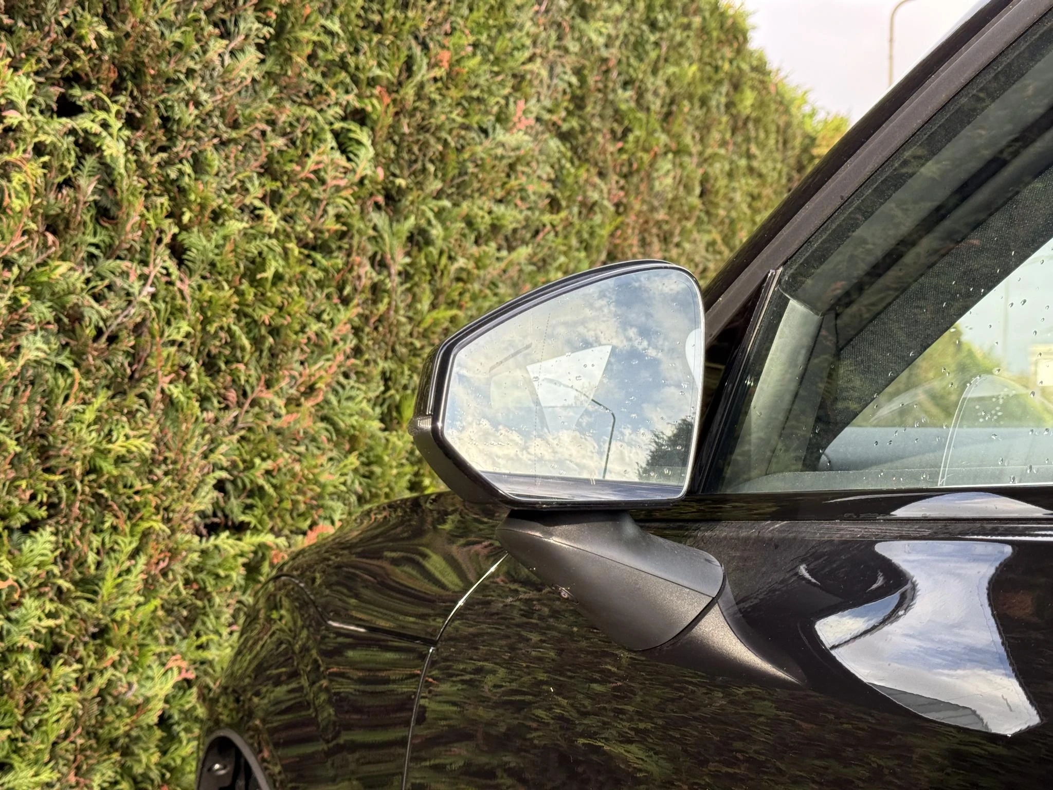 Volvo-EX30-image-12