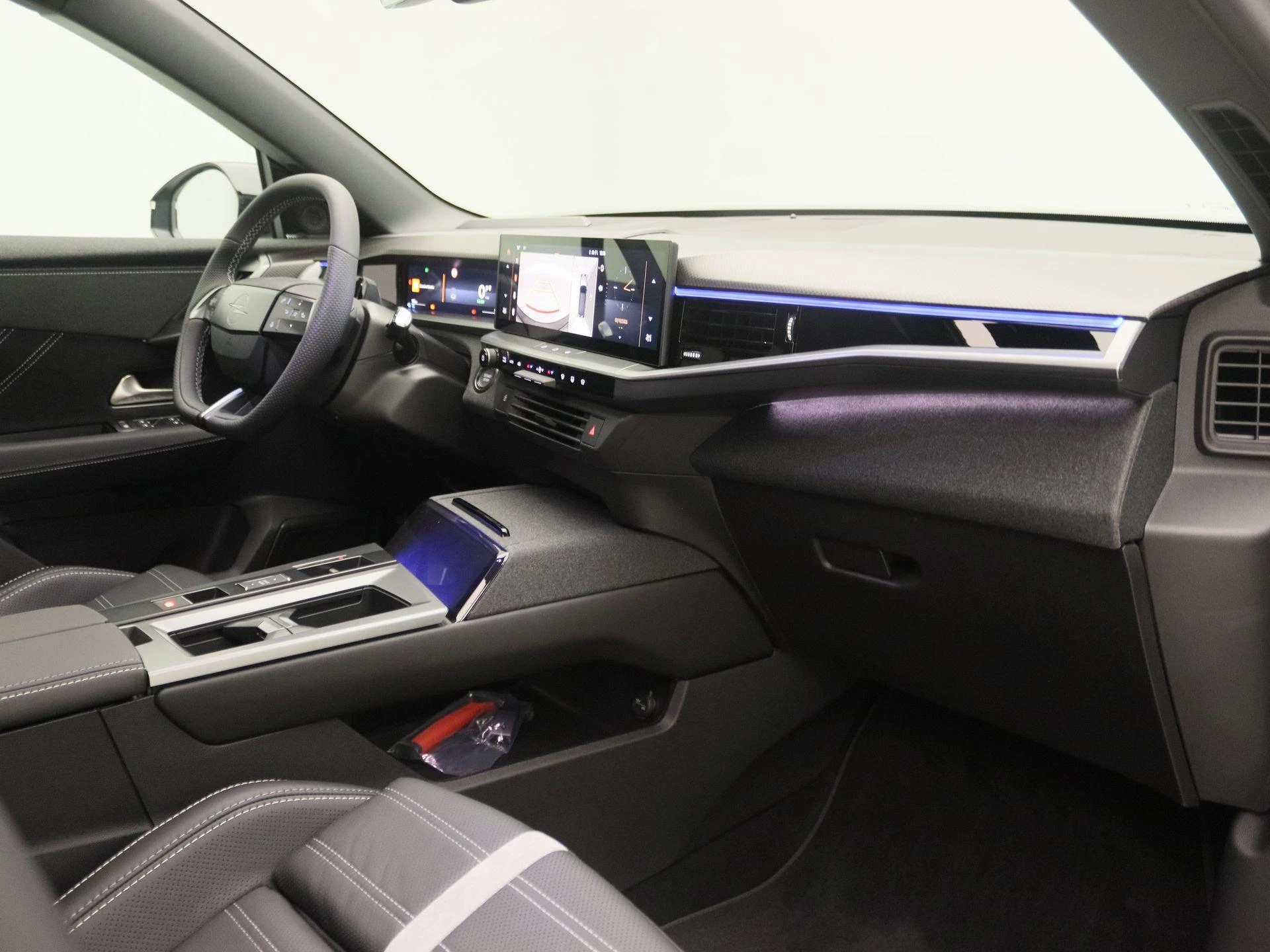 Opel-Grandland-image-4