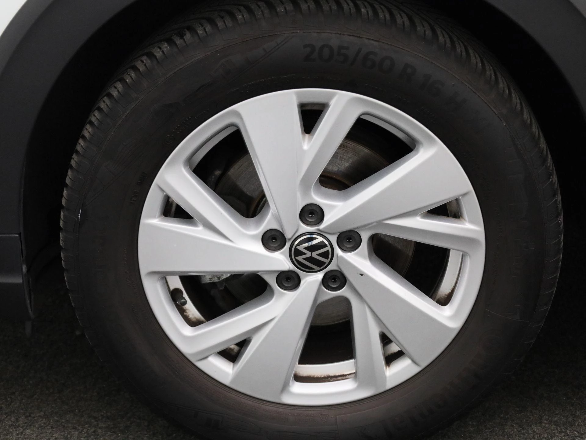 Volkswagen-Taigo-image-12