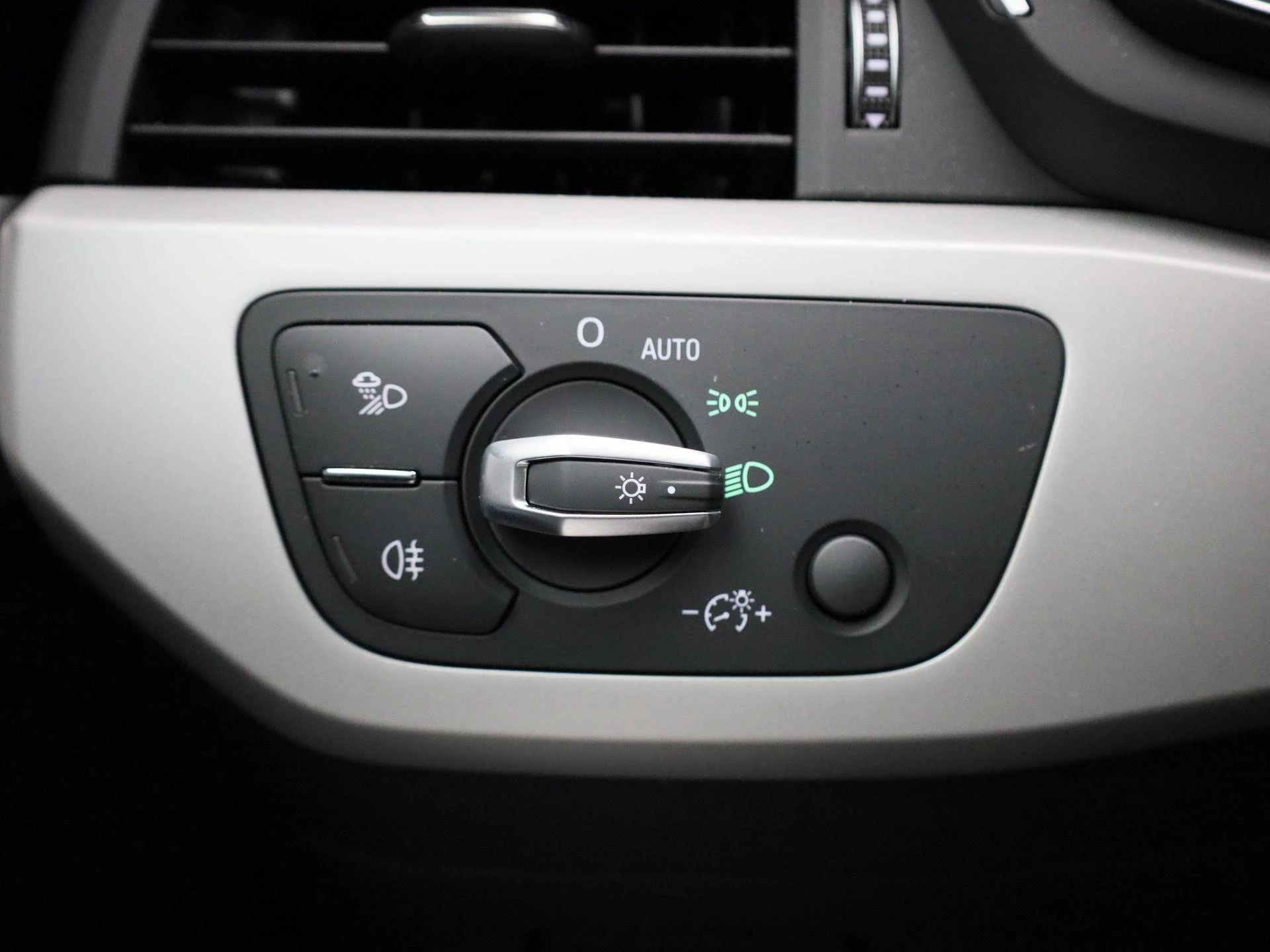 Audi-A4-image-26
