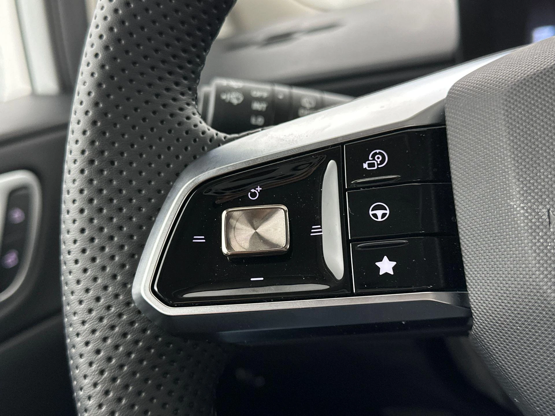 MG-MG4 EV Urban-image-9