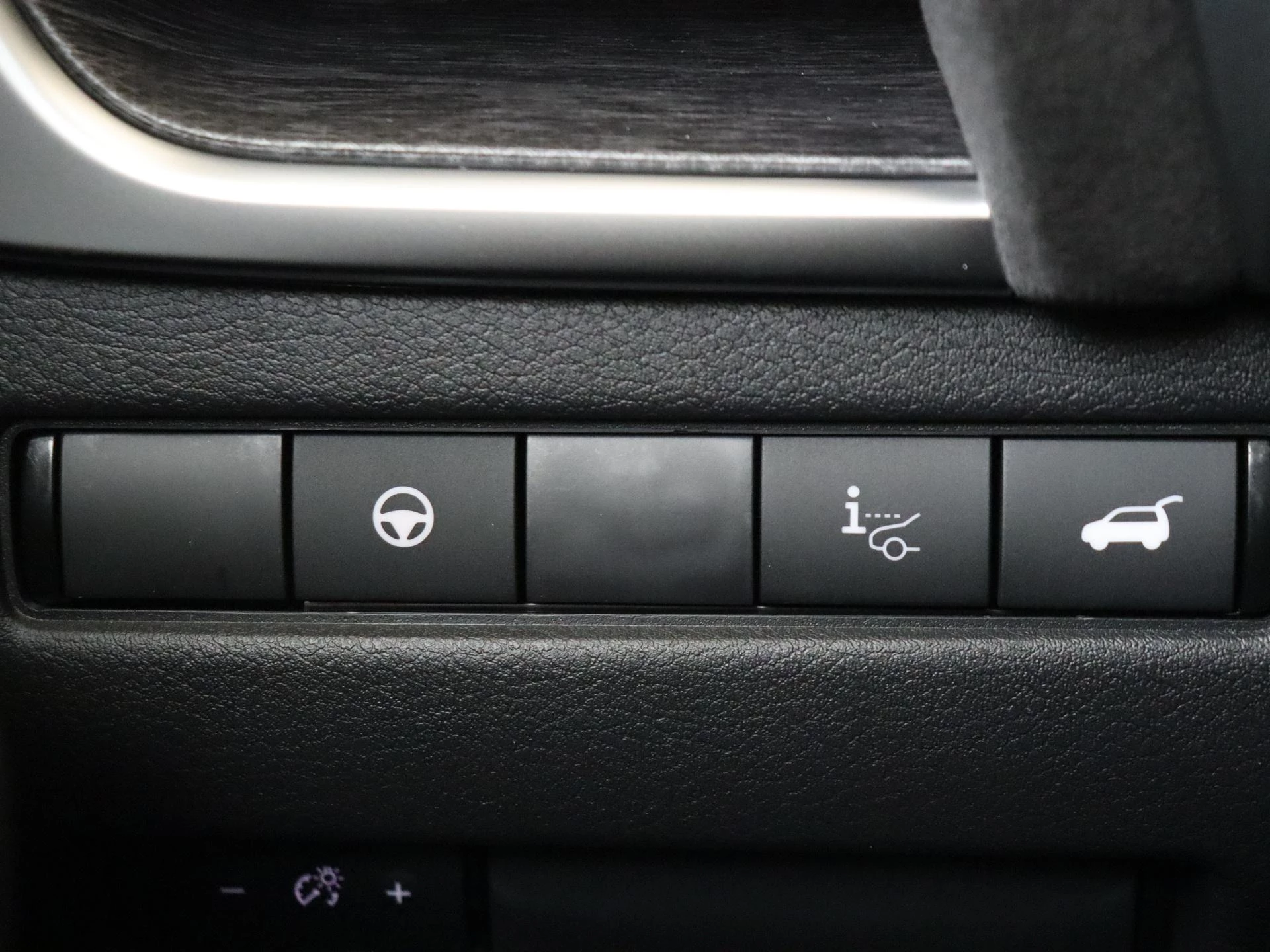 Nissan-QASHQAI-image-22