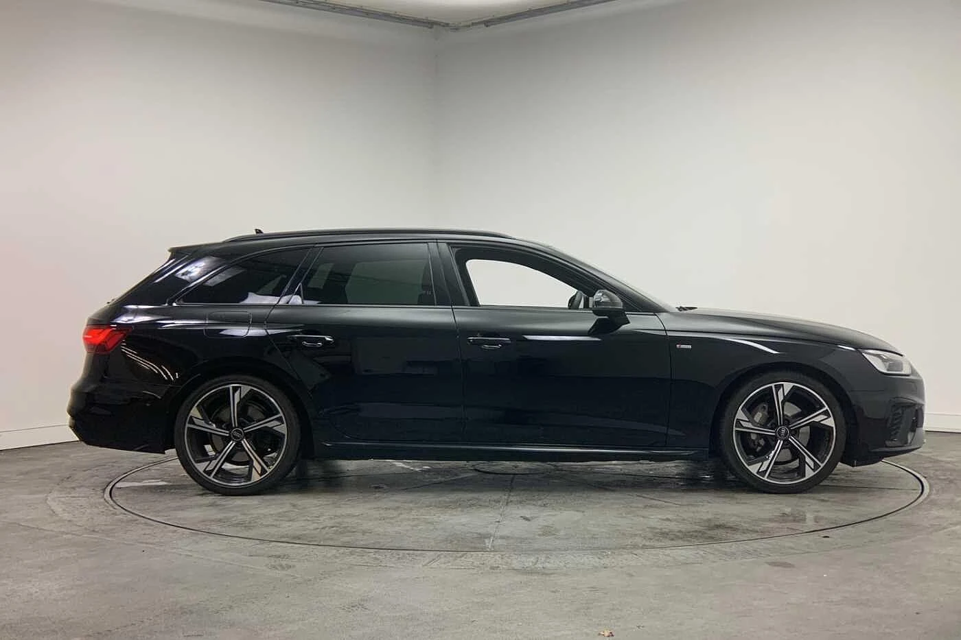 Audi-A4-image-3