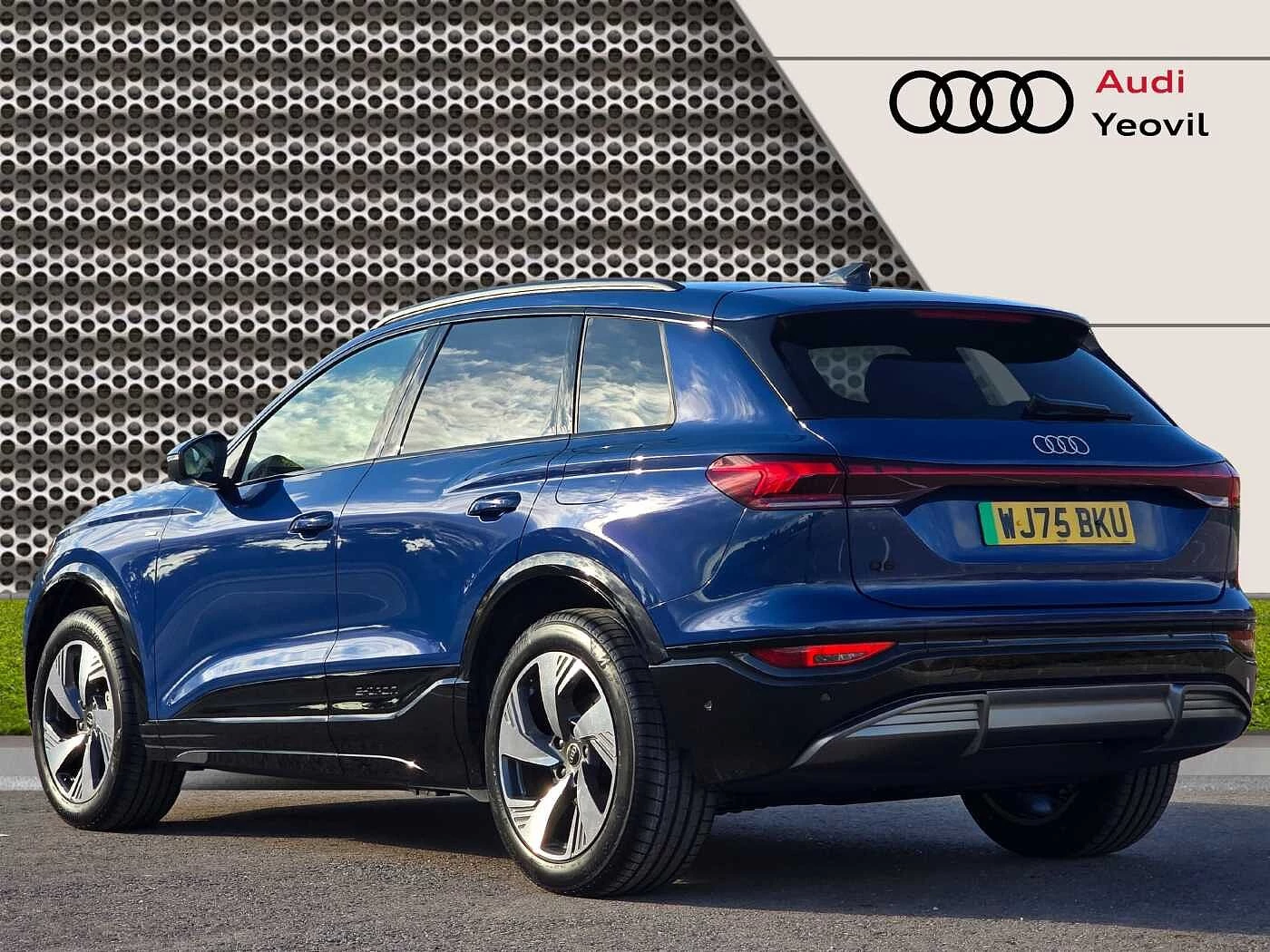 Audi-Q6 e-tron-image-2