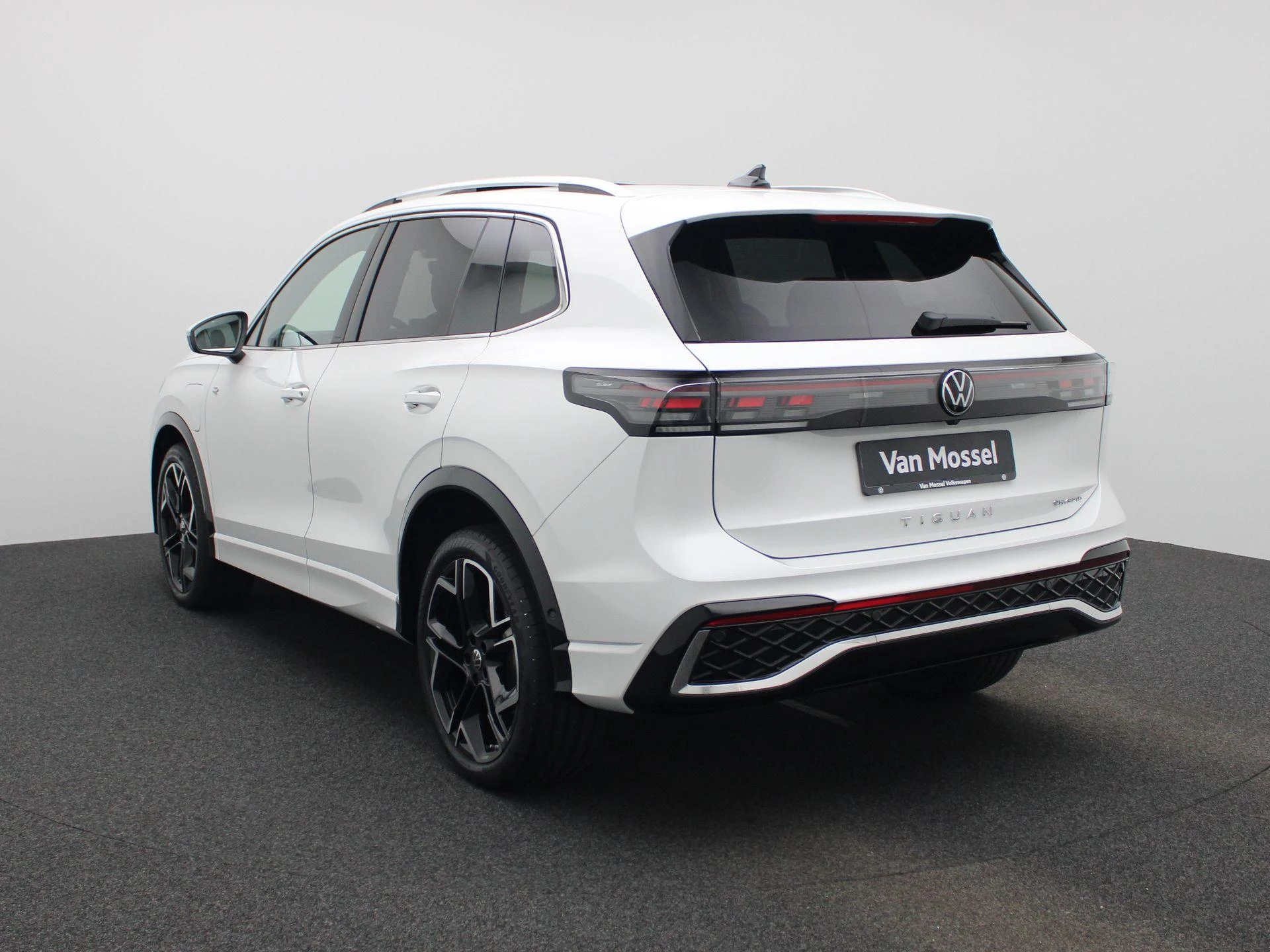 Volkswagen Tiguan 1.5 eHybrid R-Line Edition 272 PK |