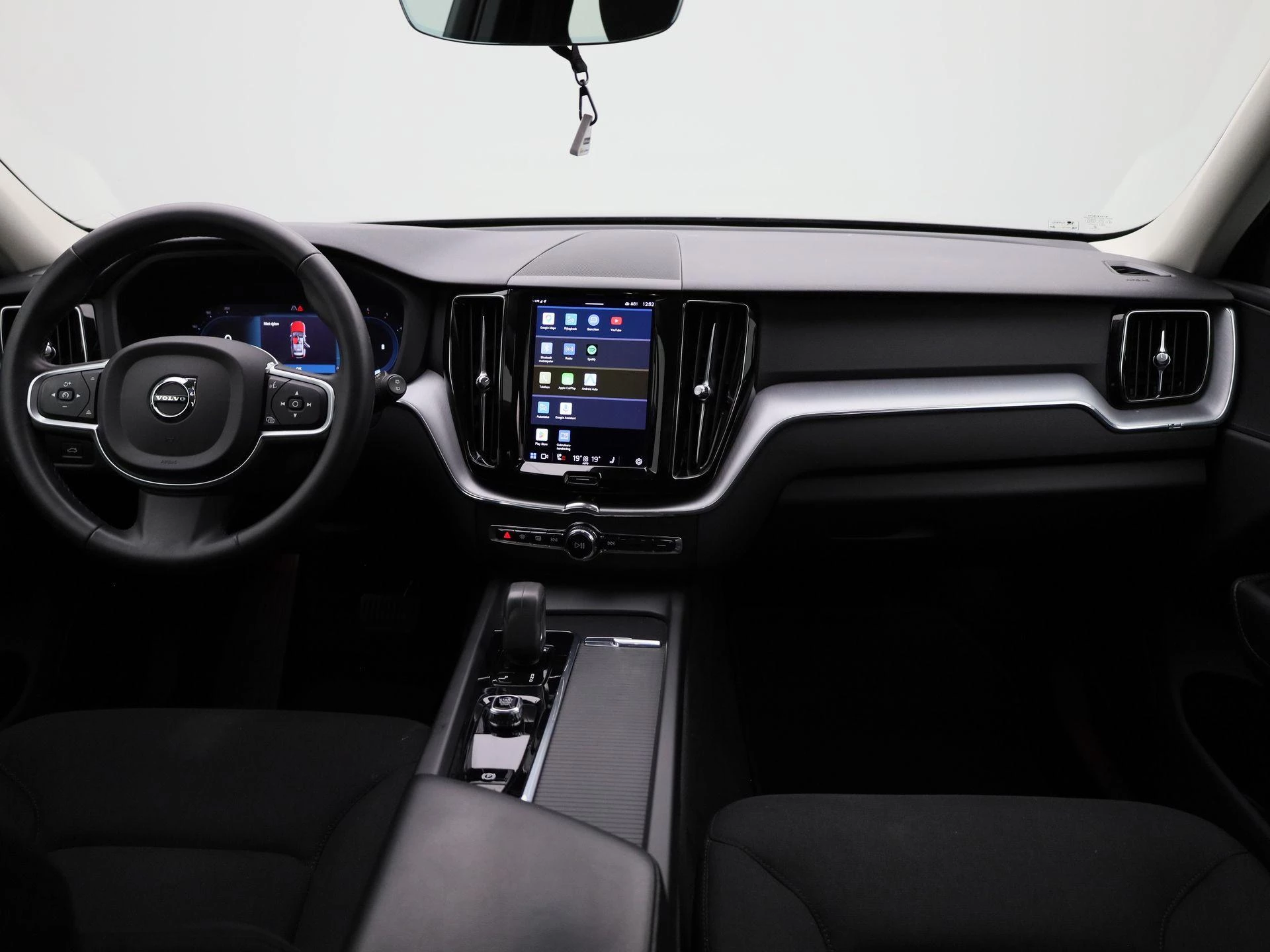 Volvo XC60 B4 D Geartronic Momentum Pro