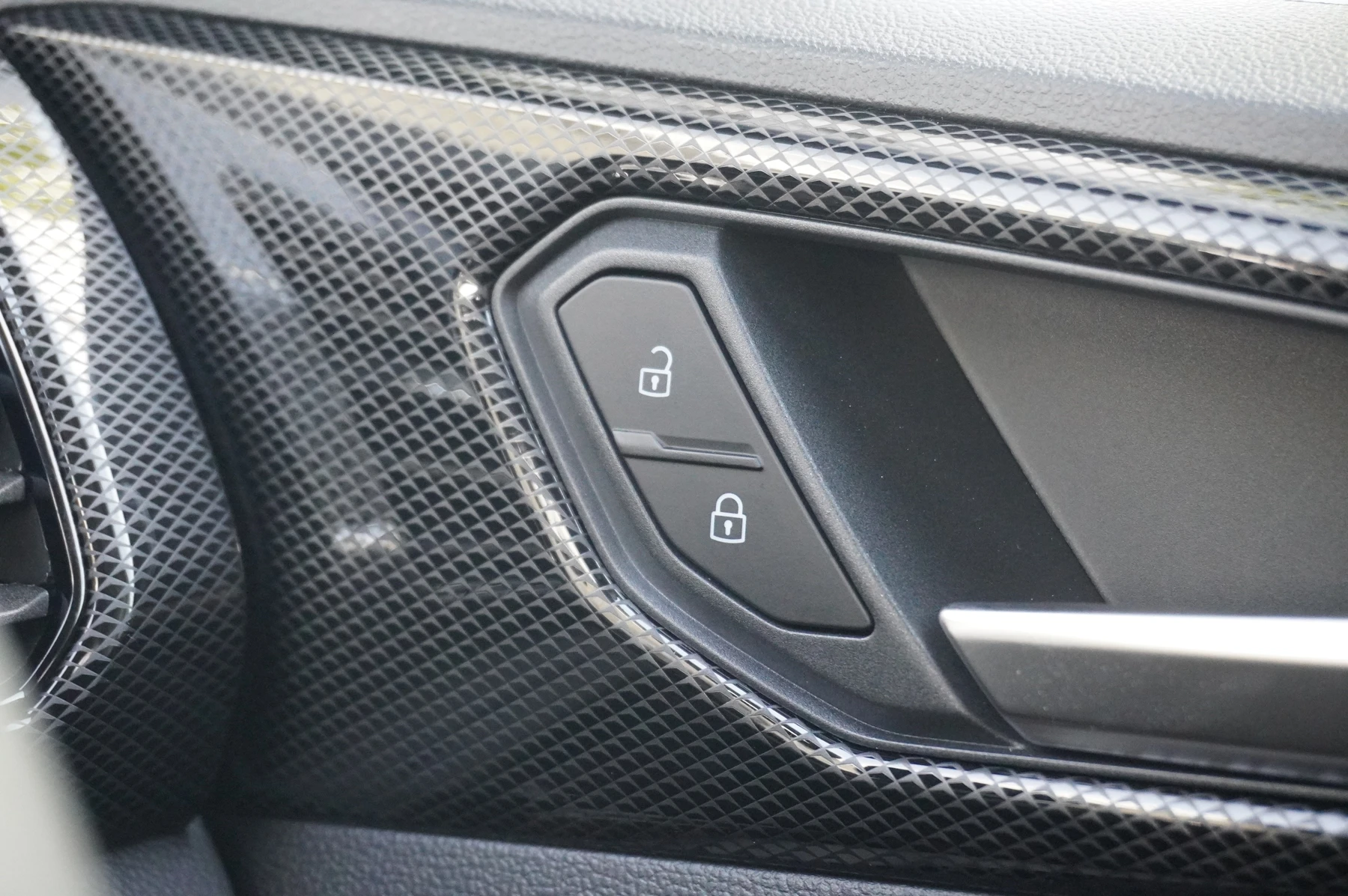 Volkswagen-T-Cross-image-29